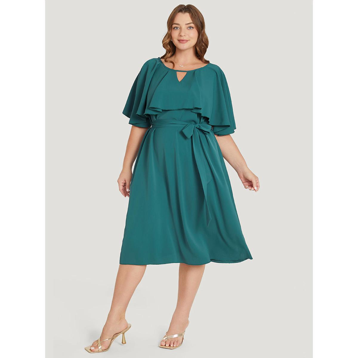 Plus Size Plain Keyhole Pocket Belted Ruffles Dress Emerald Women Elegant Belted Keyhole Cut-Out Short sleeve Curvy Midi Dress BloomChic 12/L Product Image
