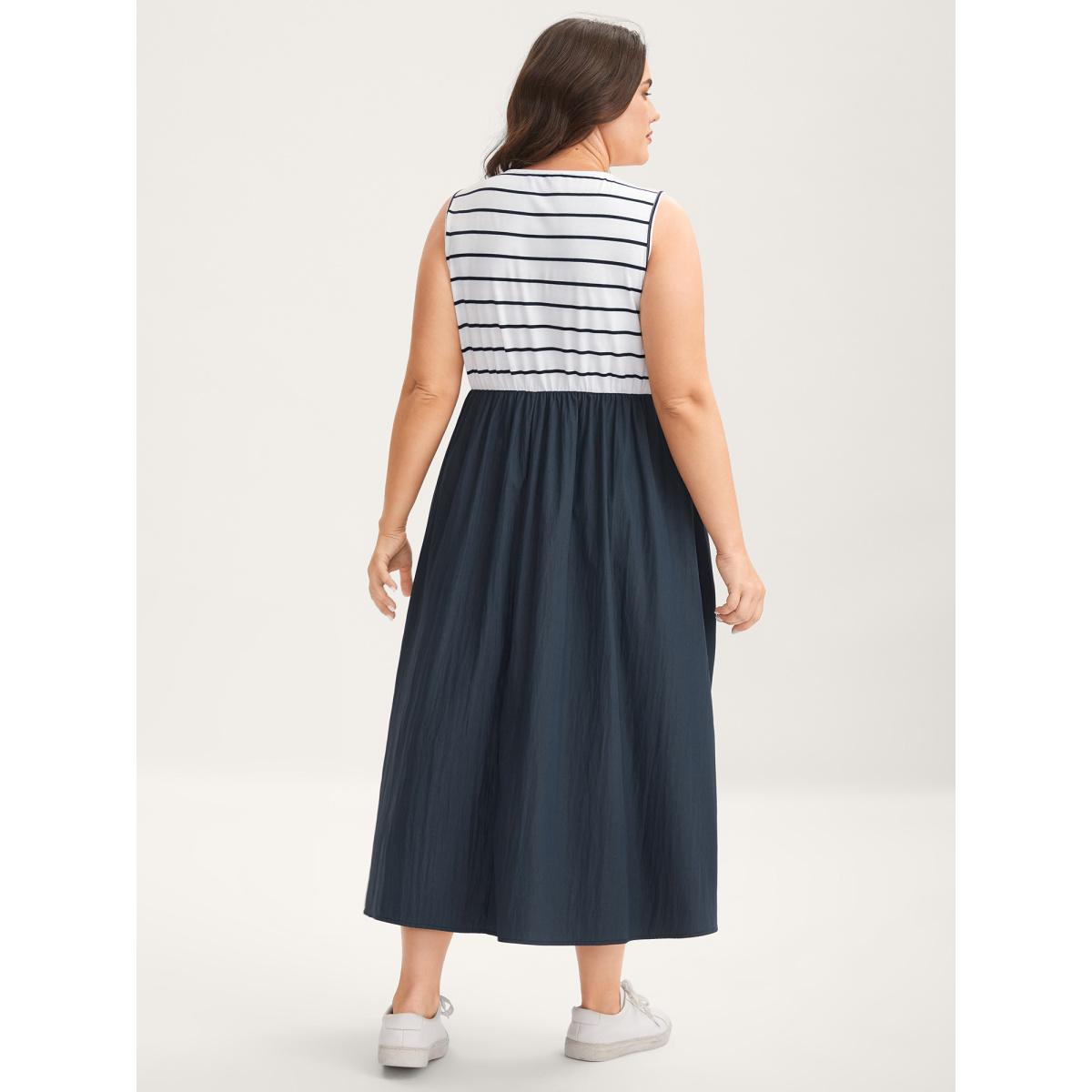 Plus Size Stripes Color Contrast Pockets Midi Dress Indigo Women Leisure Round Neck Sleeveless Curvy BloomChic 22-24/3X Product Image