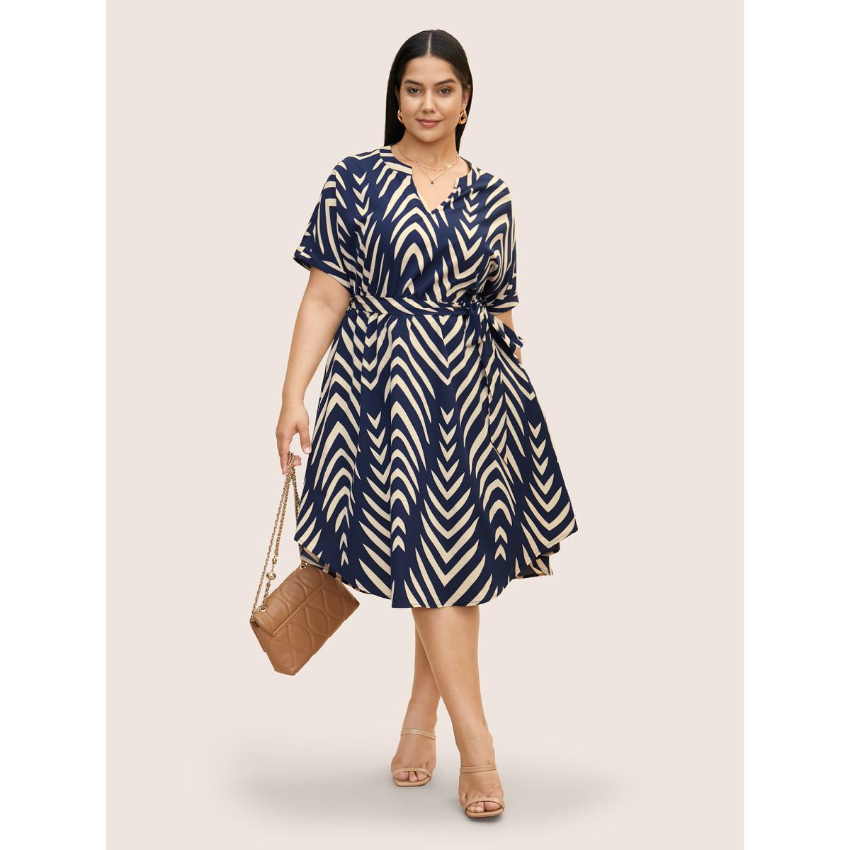 Plus Size Geometric Belted Dolman Sleeve Curved Hem Dress Navy Women Office Flat collar with V-notch Short sleeve Curvy BloomChic 30/6X Product Image