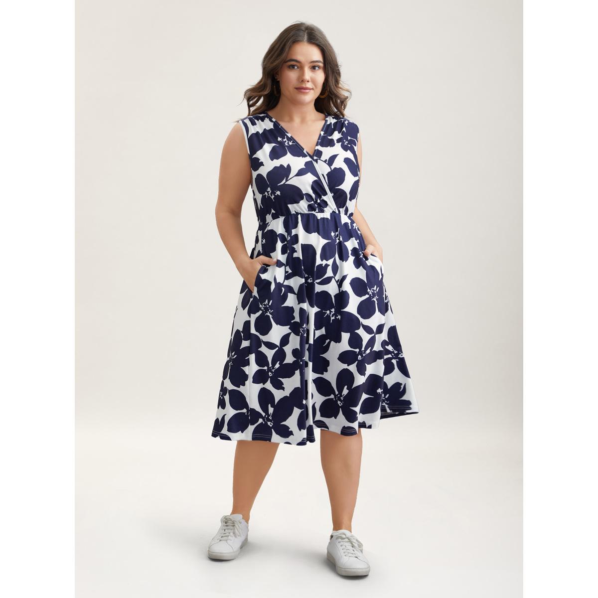 Plus Size Floral Print Surplice Neck Midi Dress Navy Women Casual Gathered Knit Dresses Bloomchic 18-20/2X Product Image
