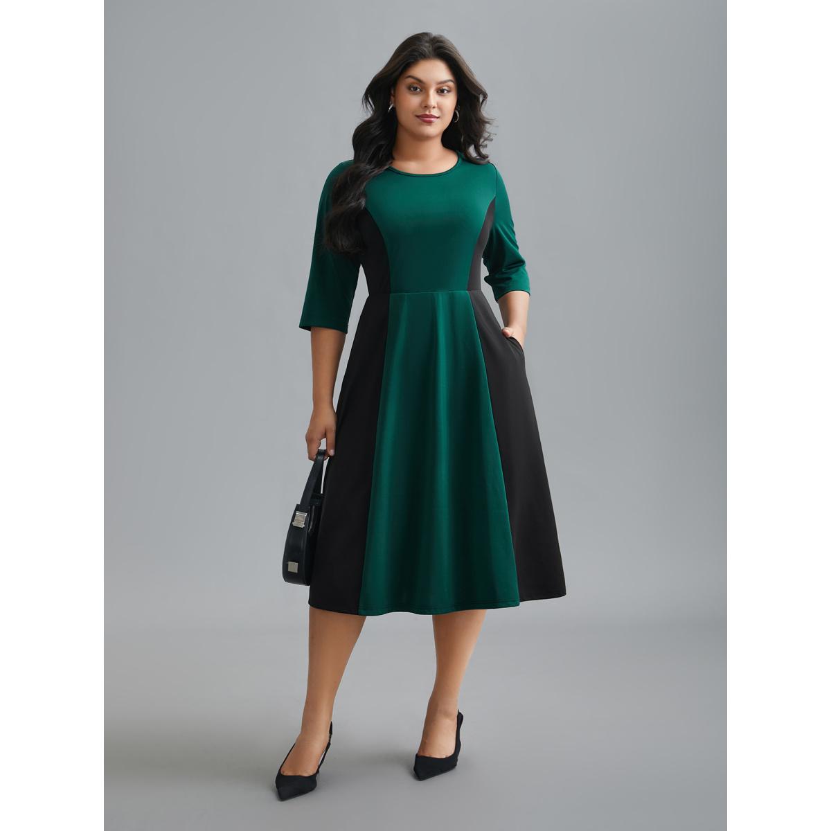 Plus Size Crew Neck Color Contrast Patchwork Dress DarkGreen Women At the Office Contrast Knit Dresses Bloomchic 28/5X Product Image