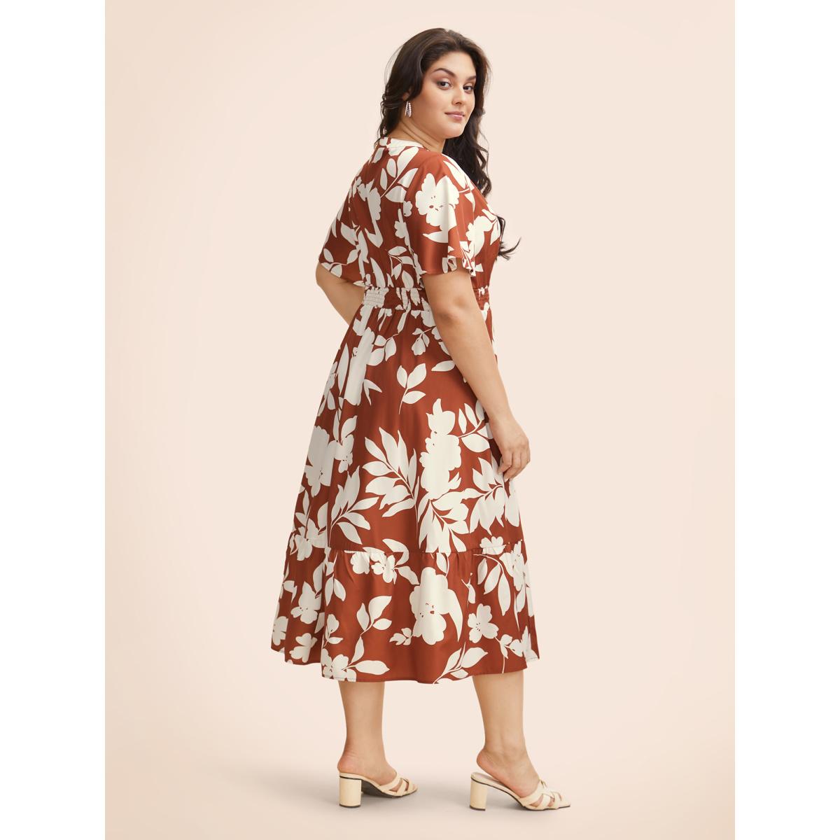 Plus Size Silhouette Floral Print Shirred Ruffles Dress Browncoffeecolor Women Elegant Shirred Notched collar Short sleeve Curvy BloomChic 14-16/1X Product Image