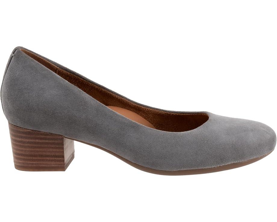 Women's SoftWalk Lynn Product Image