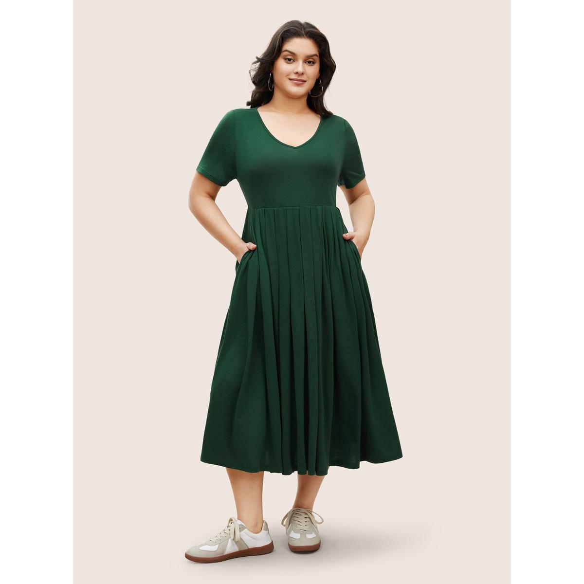 Plus Size Supersoft Essentials Plain Pleated Dress Green Women Casual Pleated V-neck Short sleeve Curvy BloomChic 12/L Product Image
