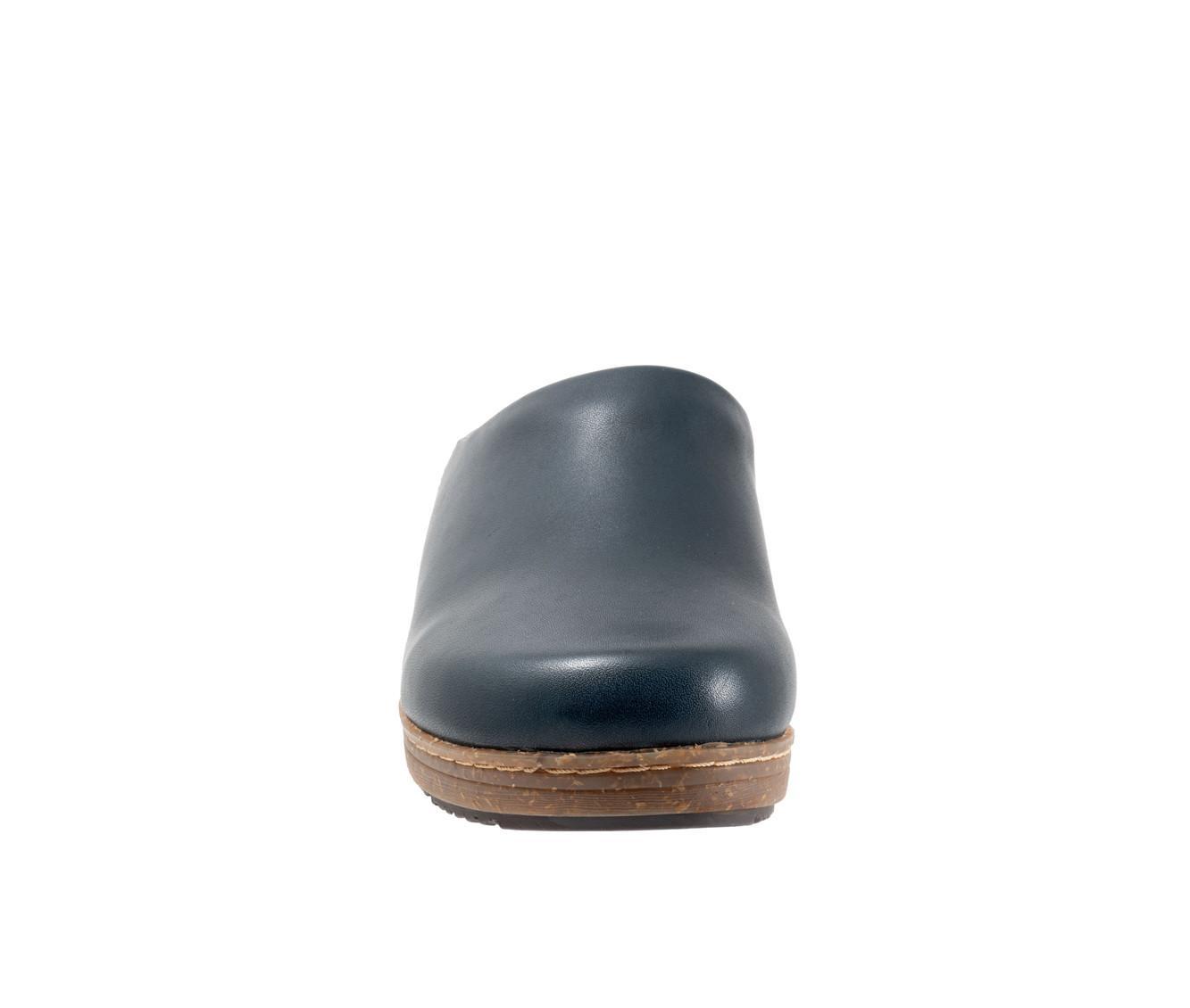 Women's Softwalk Arvada Clogs Product Image