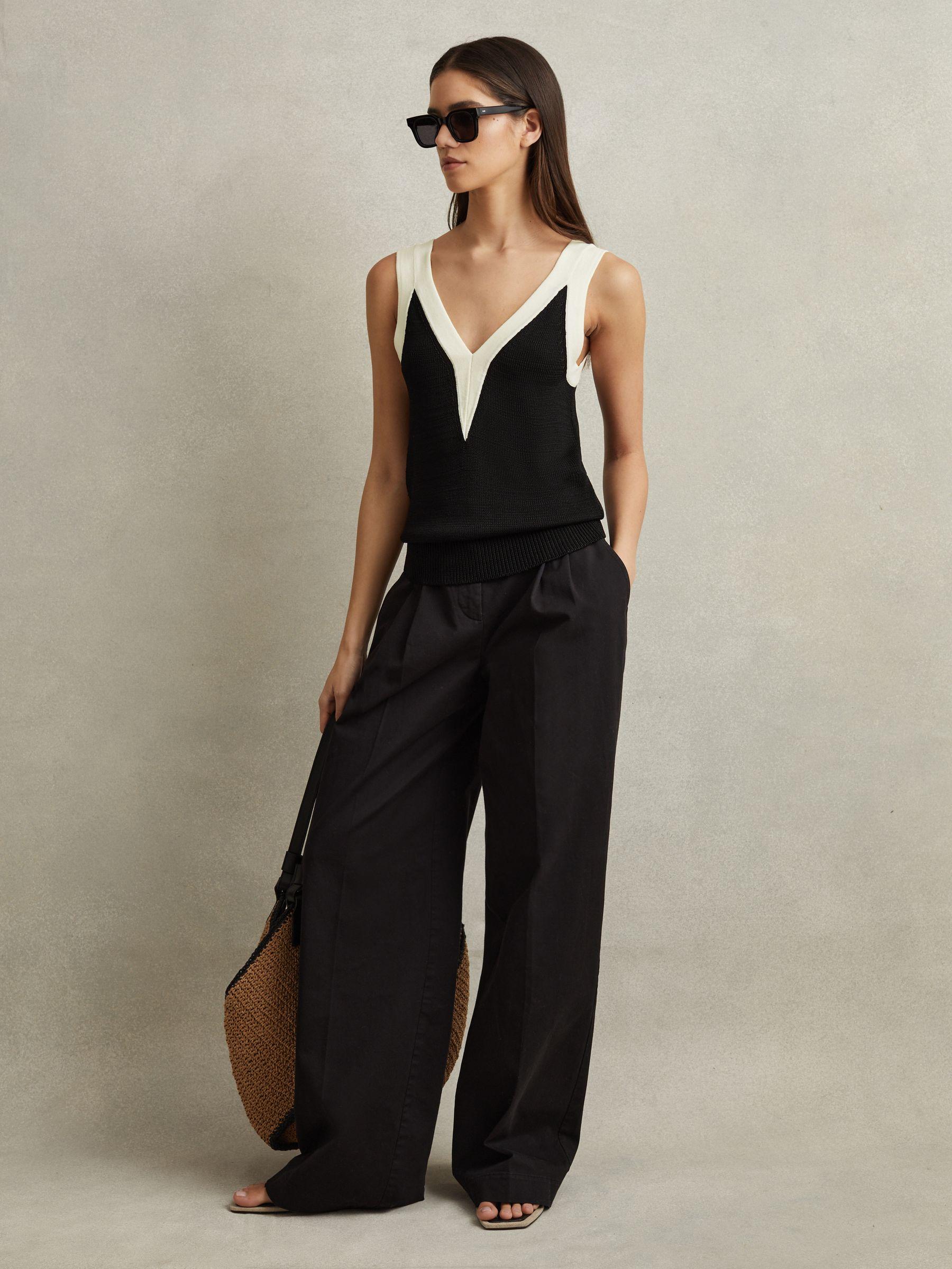 Colourblock V-Neck Vest in Black/White Product Image