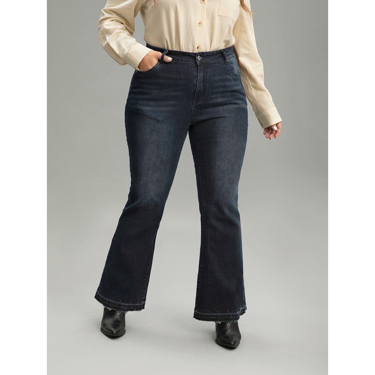 Plus Size Flare Leg Pocket Dark Wash Jeans Women Midnight Casual Plain Plain High stretch Pocket Jeans BloomChic 12/L Product Image