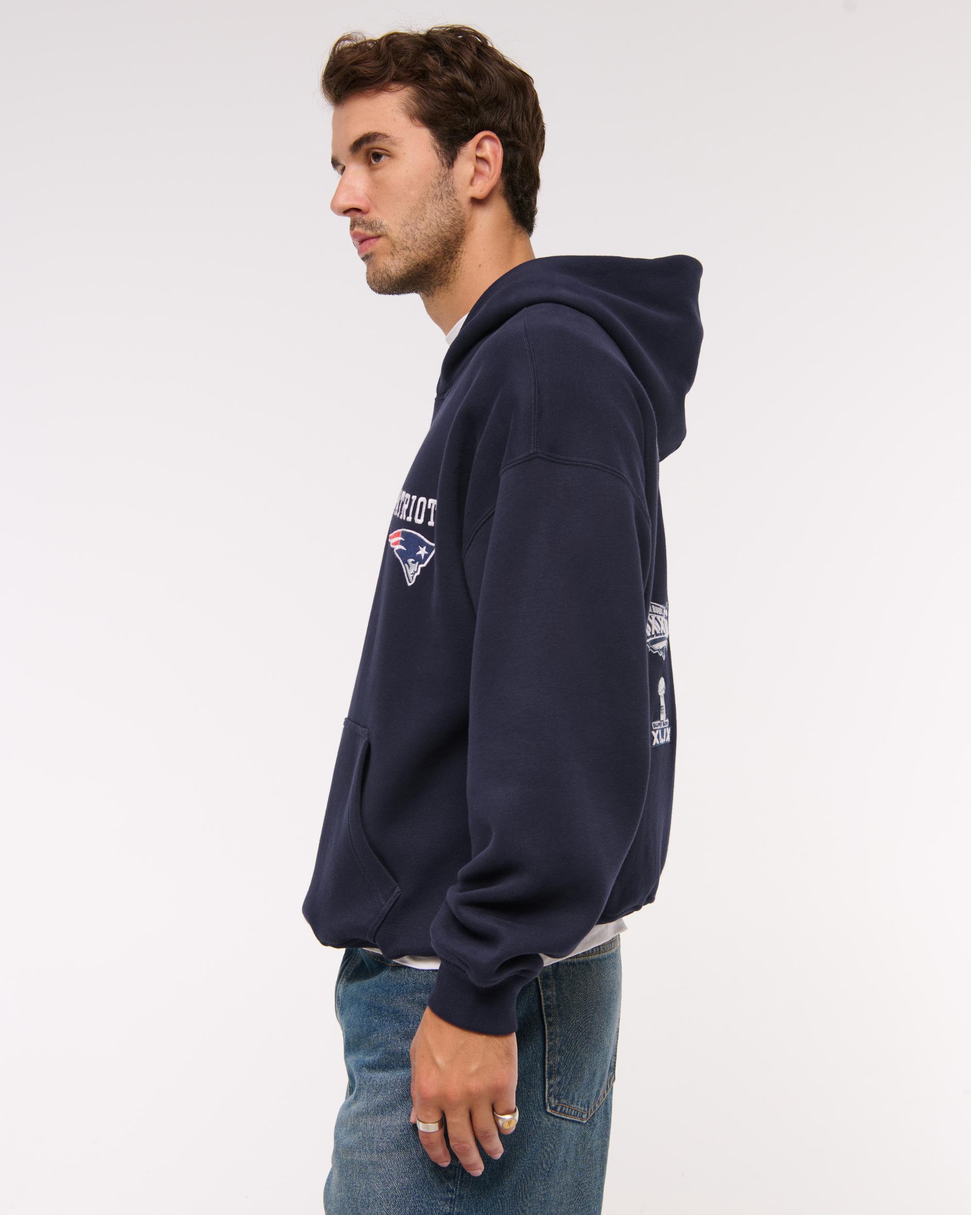 Chicago Bears Graphic Popover Hoodie Product Image