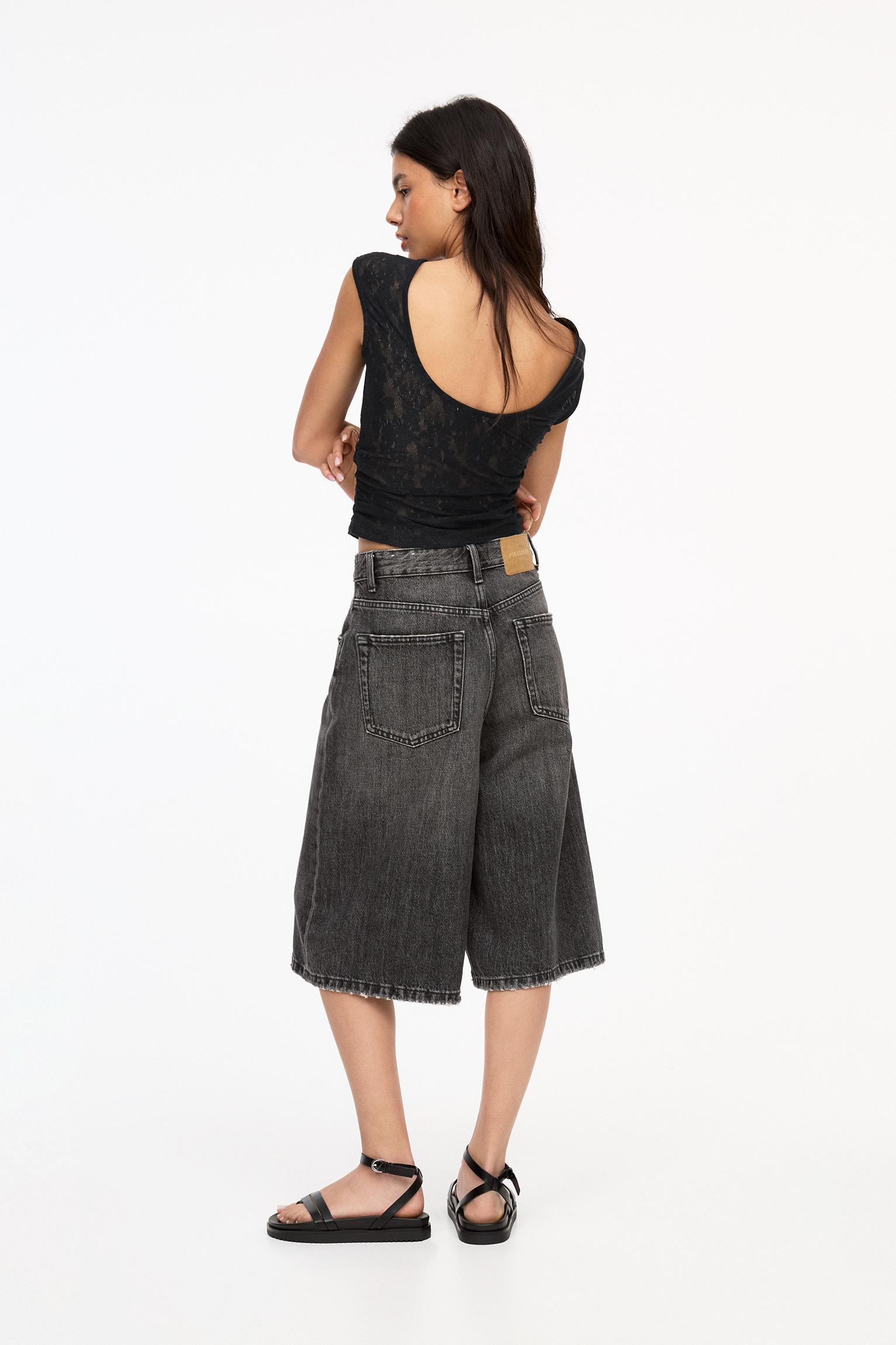 Rustic floral top Product Image