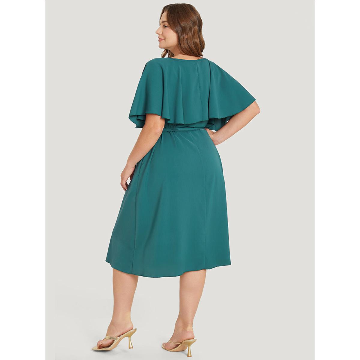Plus Size Plain Keyhole Pocket Belted Ruffles Dress Emerald Women Elegant Belted Keyhole Cut-Out Short sleeve Curvy Midi Dress BloomChic 12/L Product Image