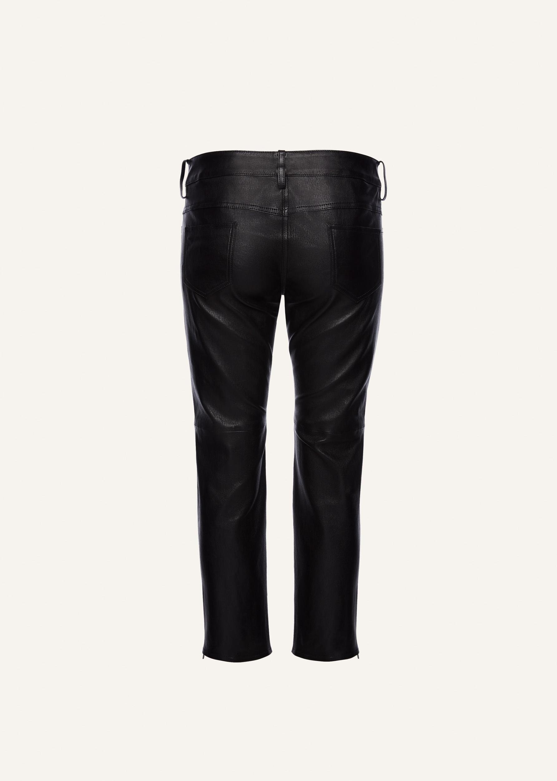 Low waist cropped leather pants in black Product Image