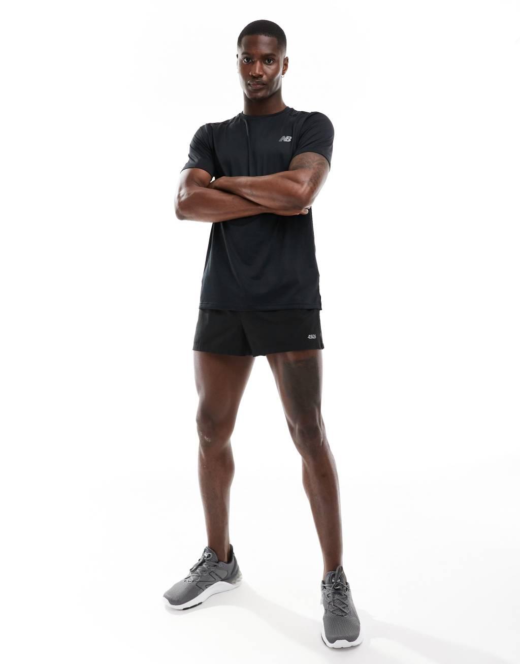 New Balance run T-shirt in black Product Image