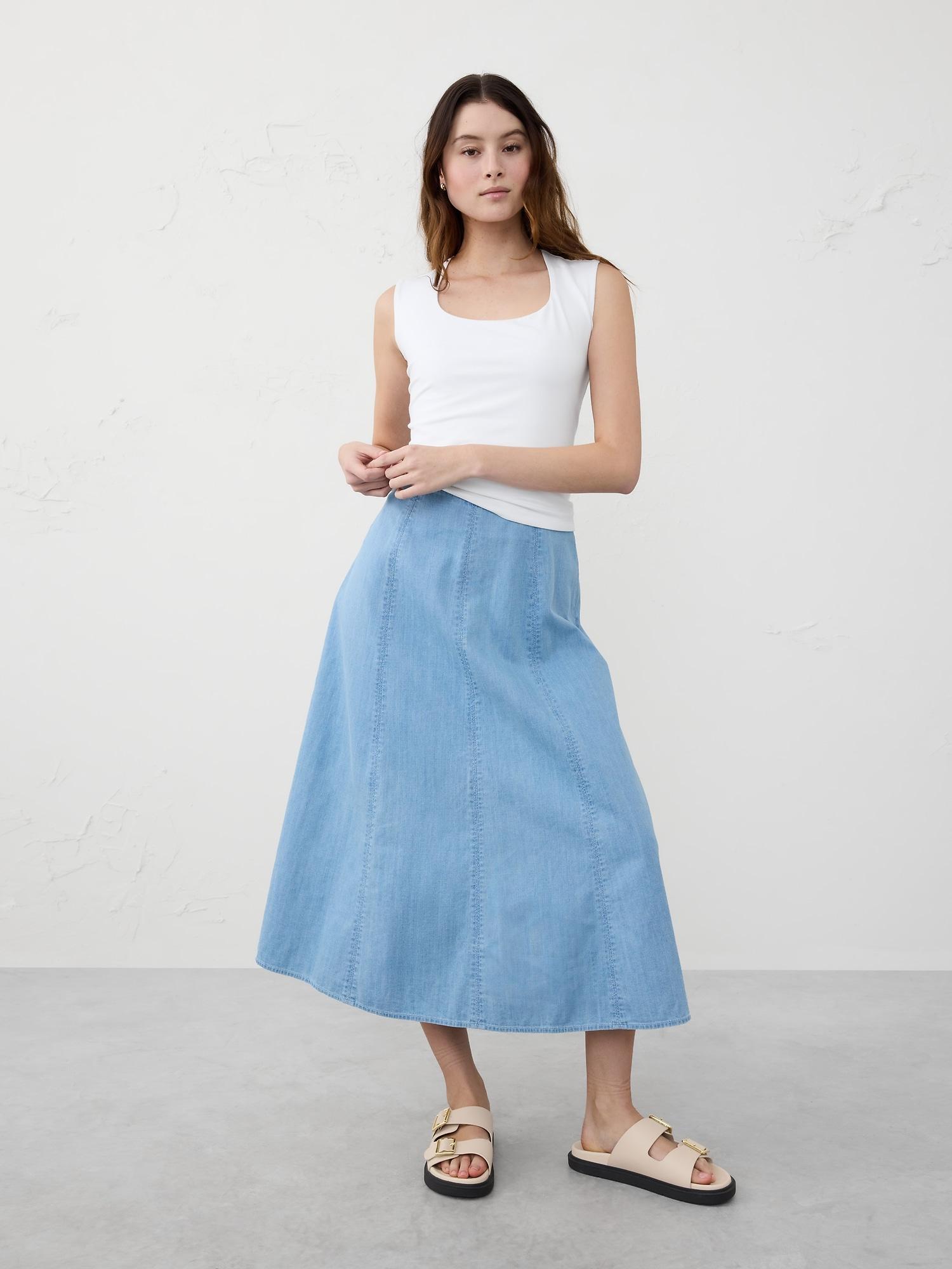 Scoop-Neck Soft Stretch Top Product Image