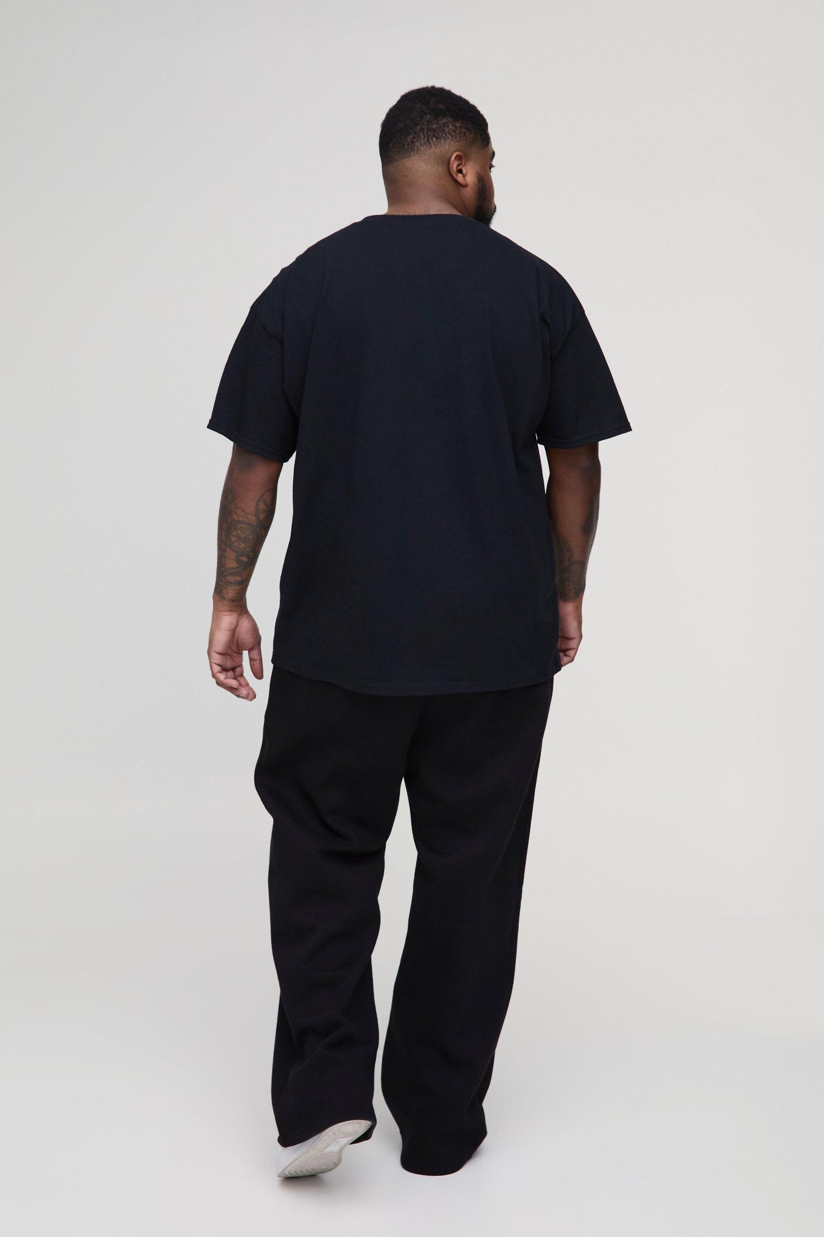 Plus Batman License Print Regular Fit T-Shirt | boohooMAN USA Product Image