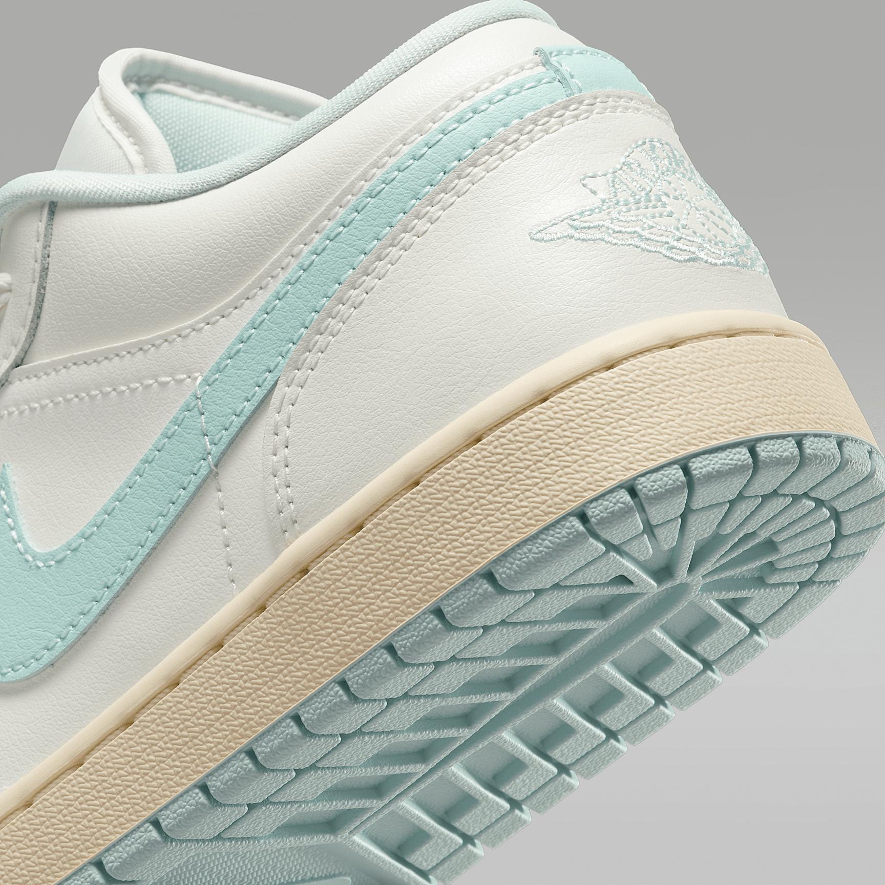 Womens Air Jordan 1 Low Shoes | DC0774-134 Product Image