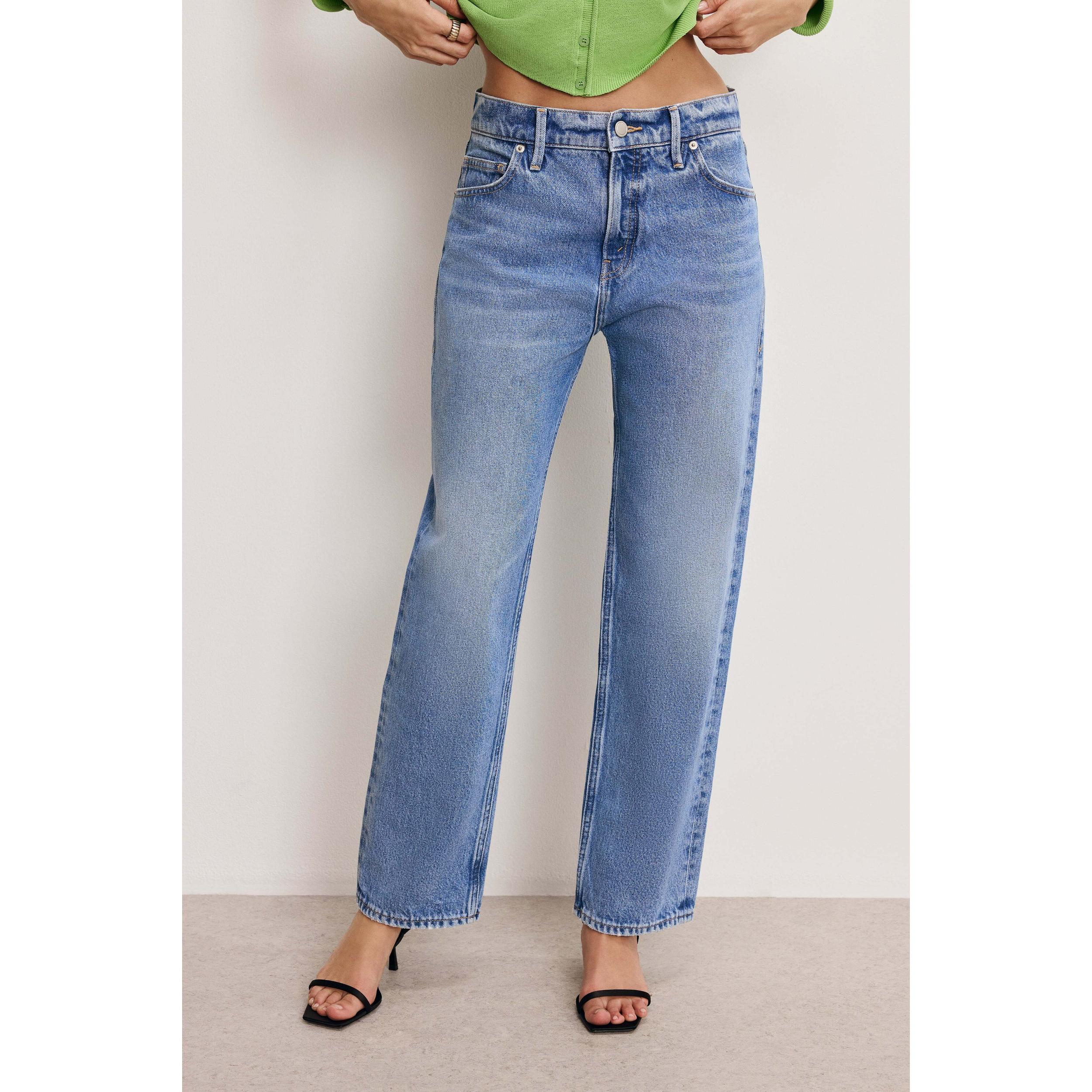Womens Good Standard Straight-Leg Jeans Product Image