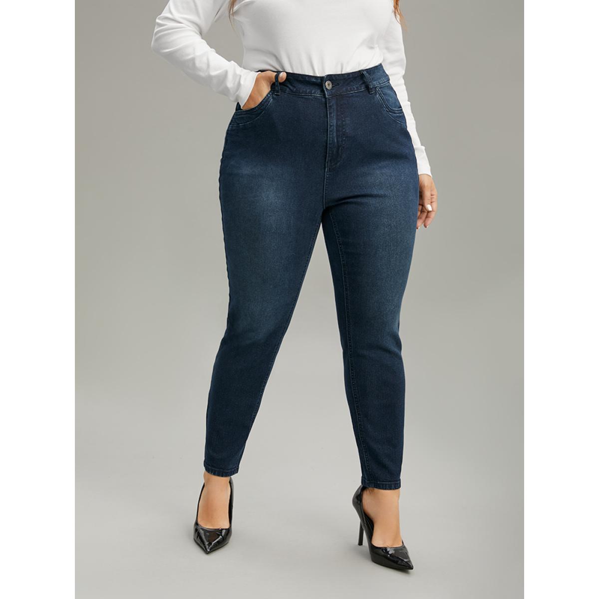 Plus Size Pleated Detail Pocket Skinny Dark Wash Jeans Women Indigo Casual Plain Plain High stretch Pocket Jeans BloomChic 26/4X Product Image