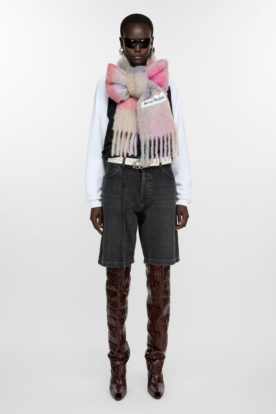 Mohair checked scarf Product Image