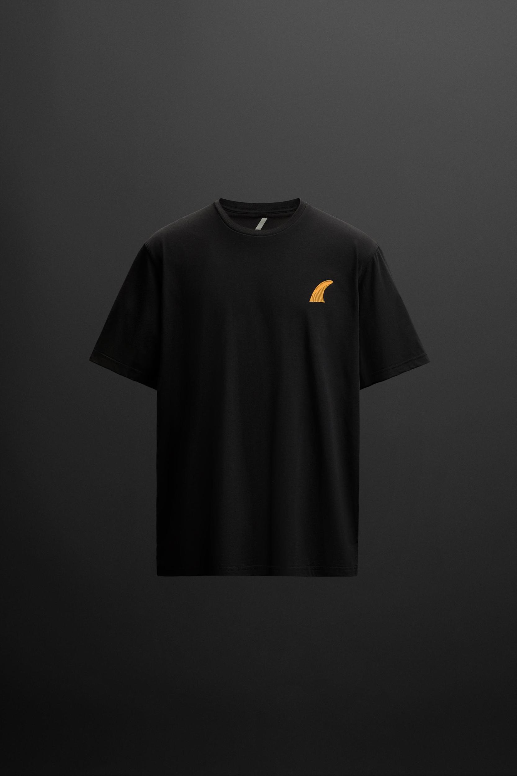 SURF GRAPHIC PRINT T-SHIRT Product Image