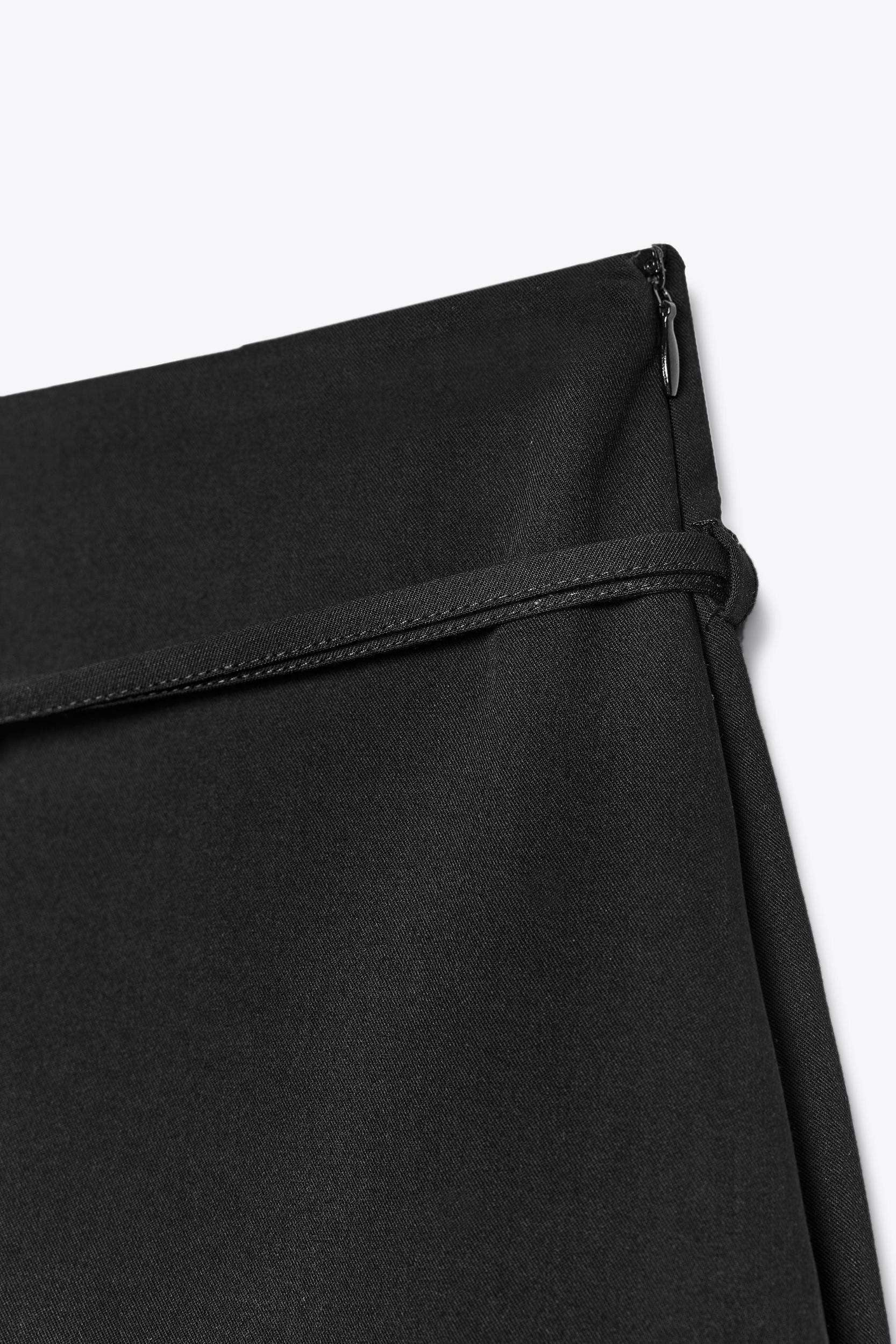 BELTED SKORT Product Image