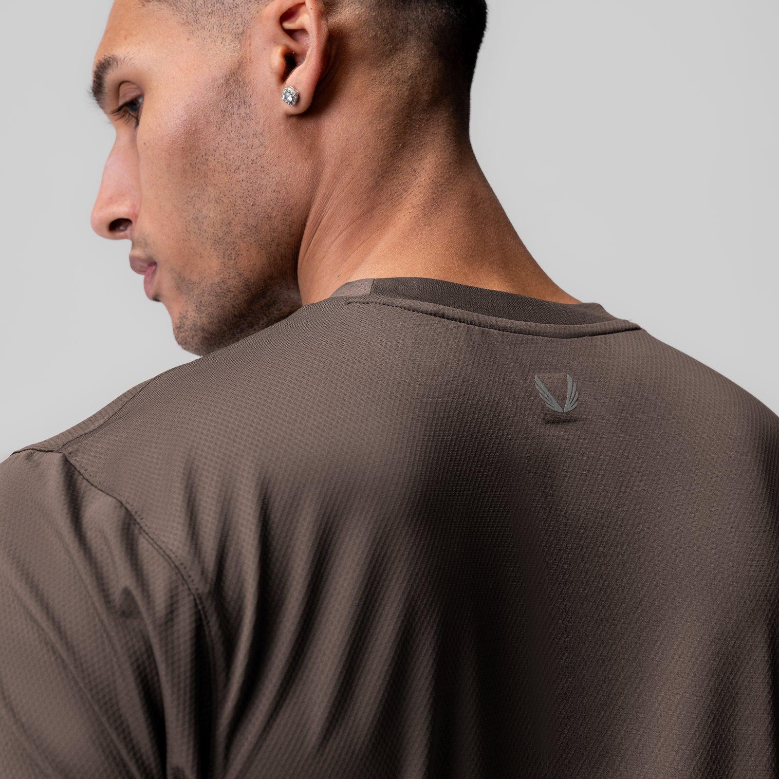 1015. AeroSilver® Essential Tee - Olive Product Image