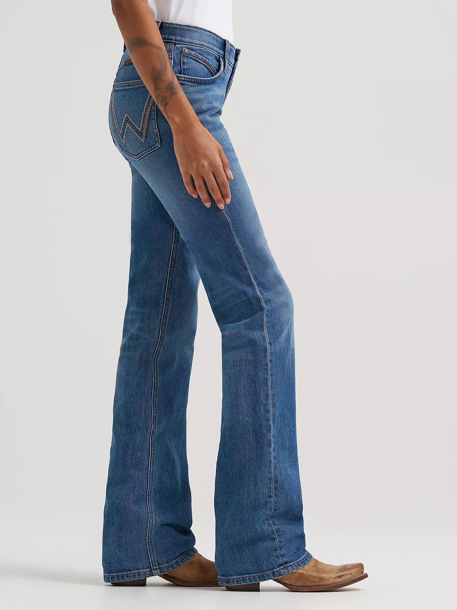 Women's Wrangler® Ultimate Riding Jean Willow Mid-Rise Bootcut in Margo Product Image
