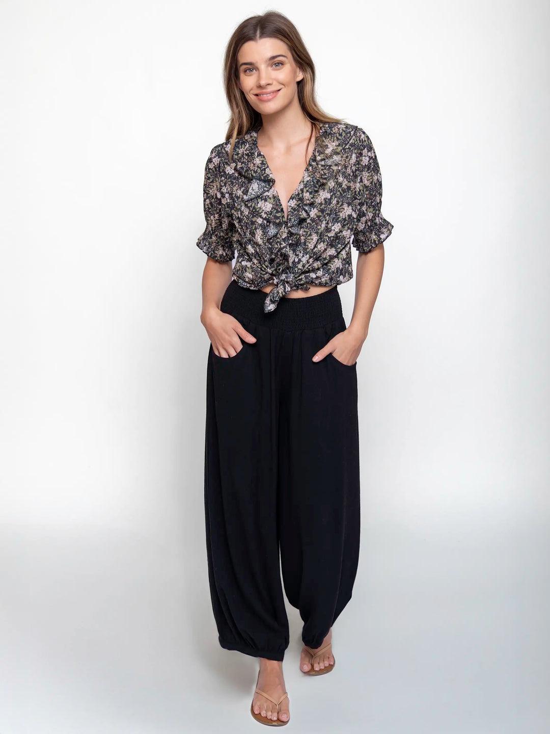 Around The Town Pant - Black Product Image