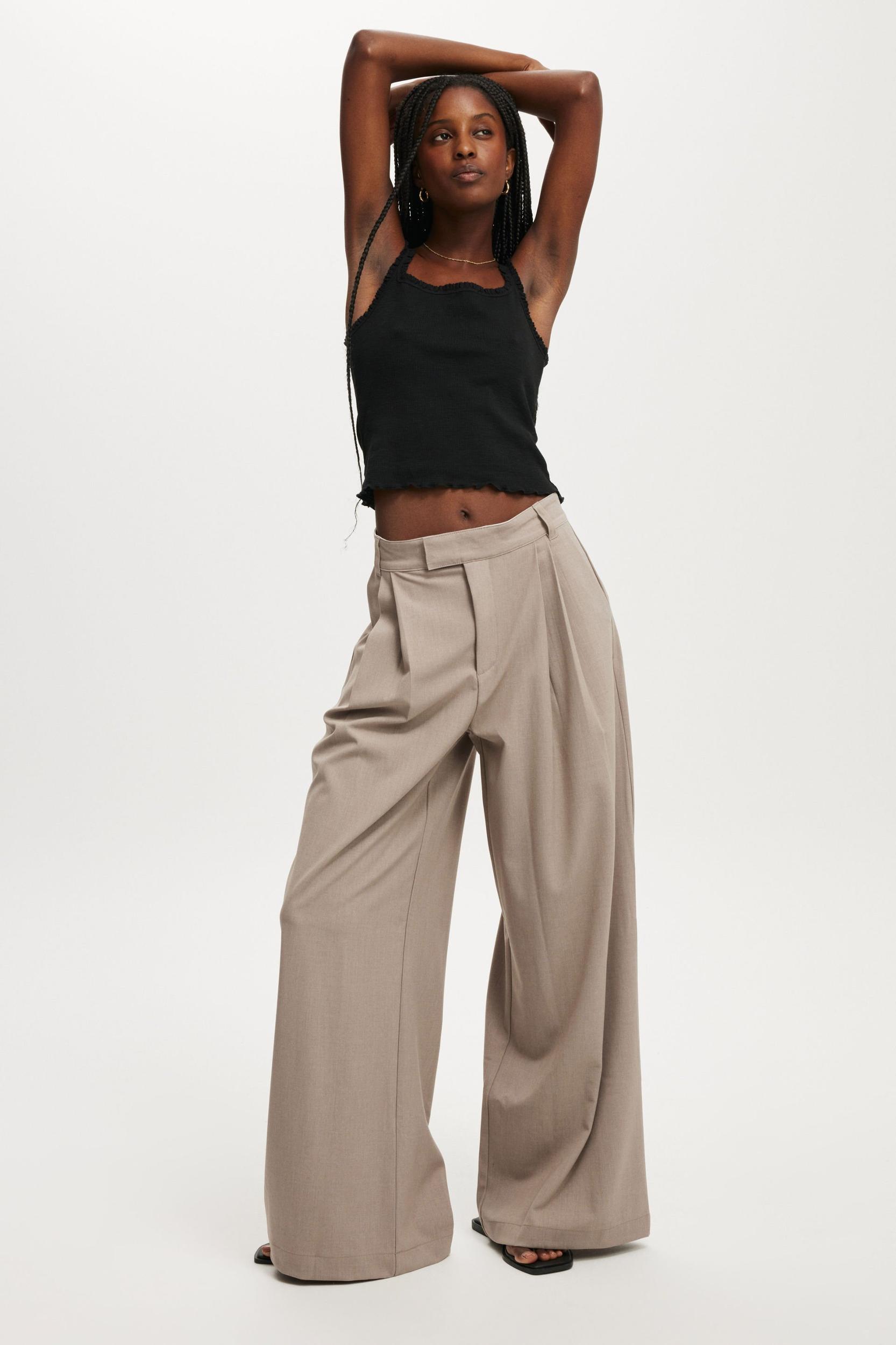 Izzy Pleated Suiting Pant Product Image