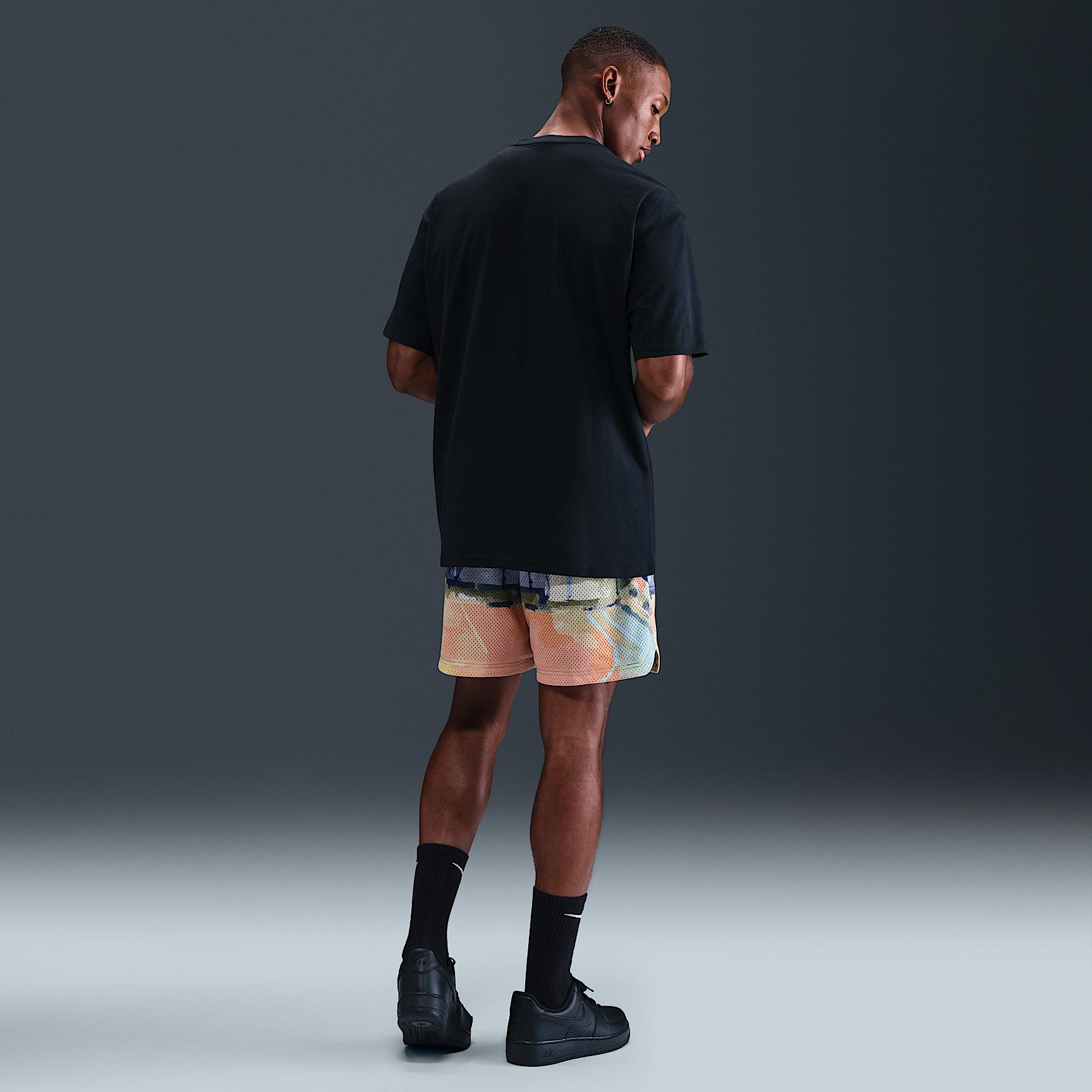 Nike Mens Max90 T-Shirt | HV1675-551 Product Image