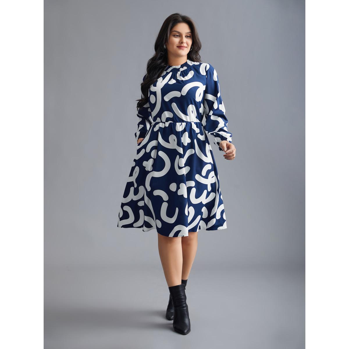 Plus Size Geometric Print Shirred Pocket Dress DarkBlue Women Elegant Shirred Mock Neck Long Sleeve Curvy BloomChic 26/4X Product Image