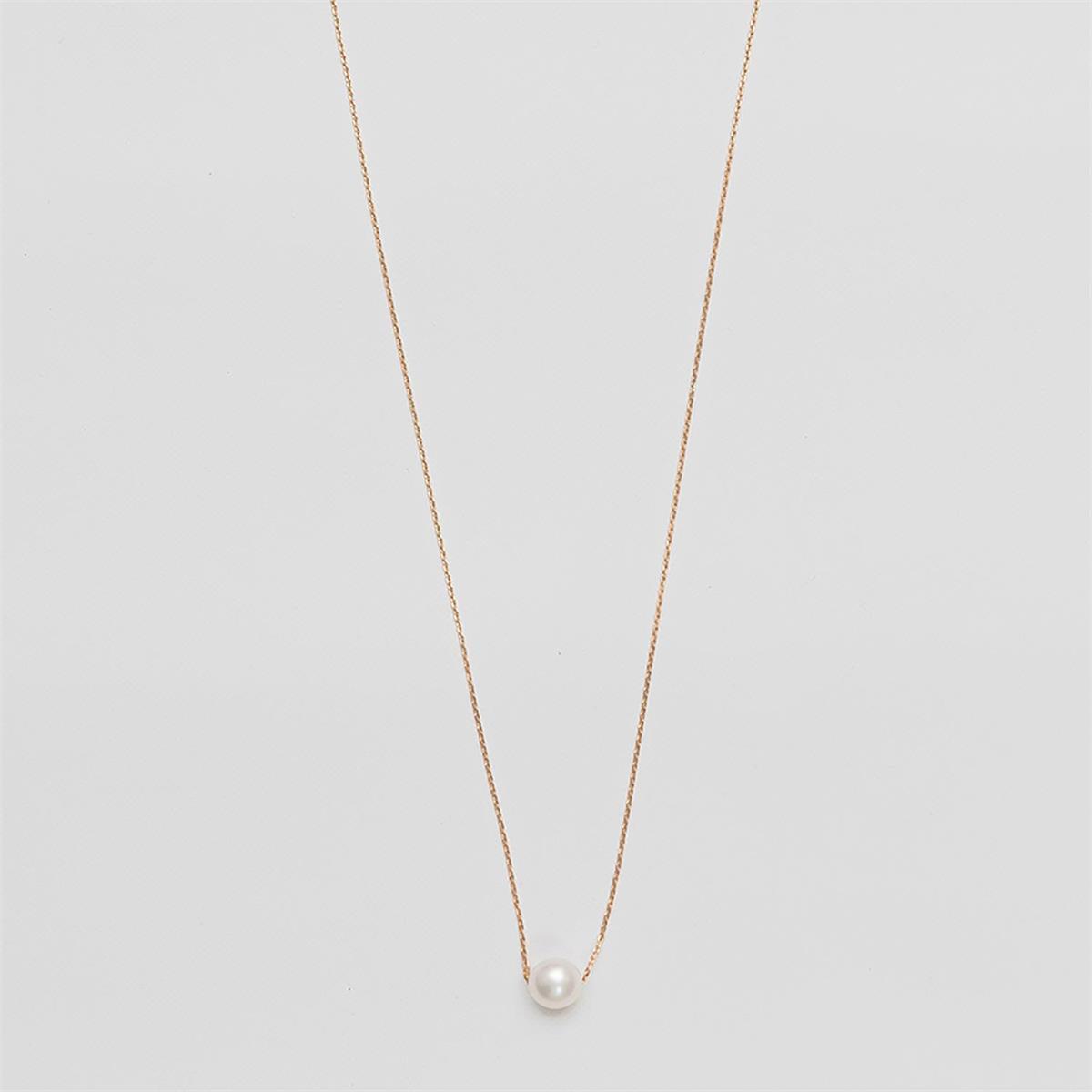 Carly Necklace Product Image