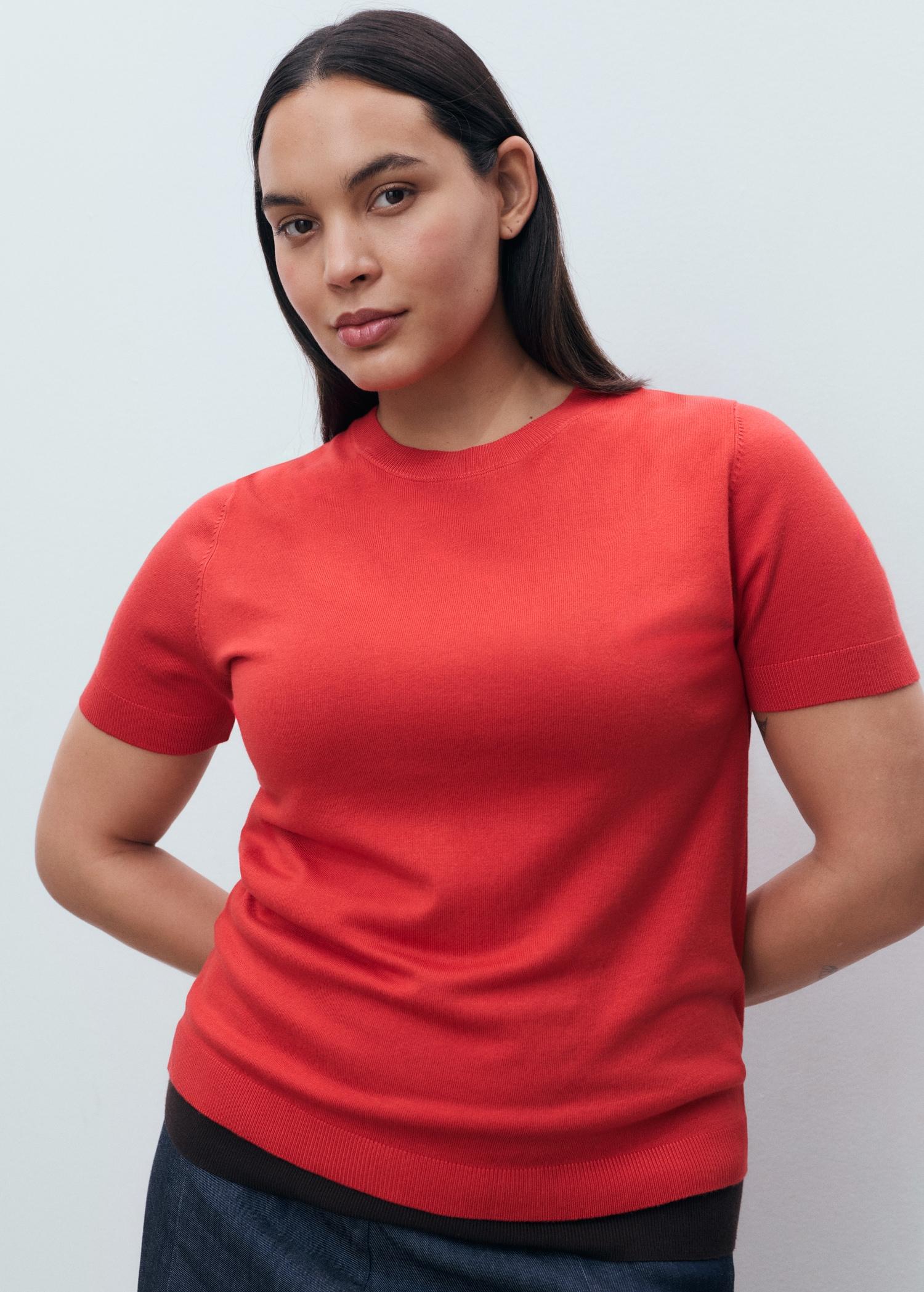 Short-sleeved fine-knit sweater - Women | MANGO USA Product Image