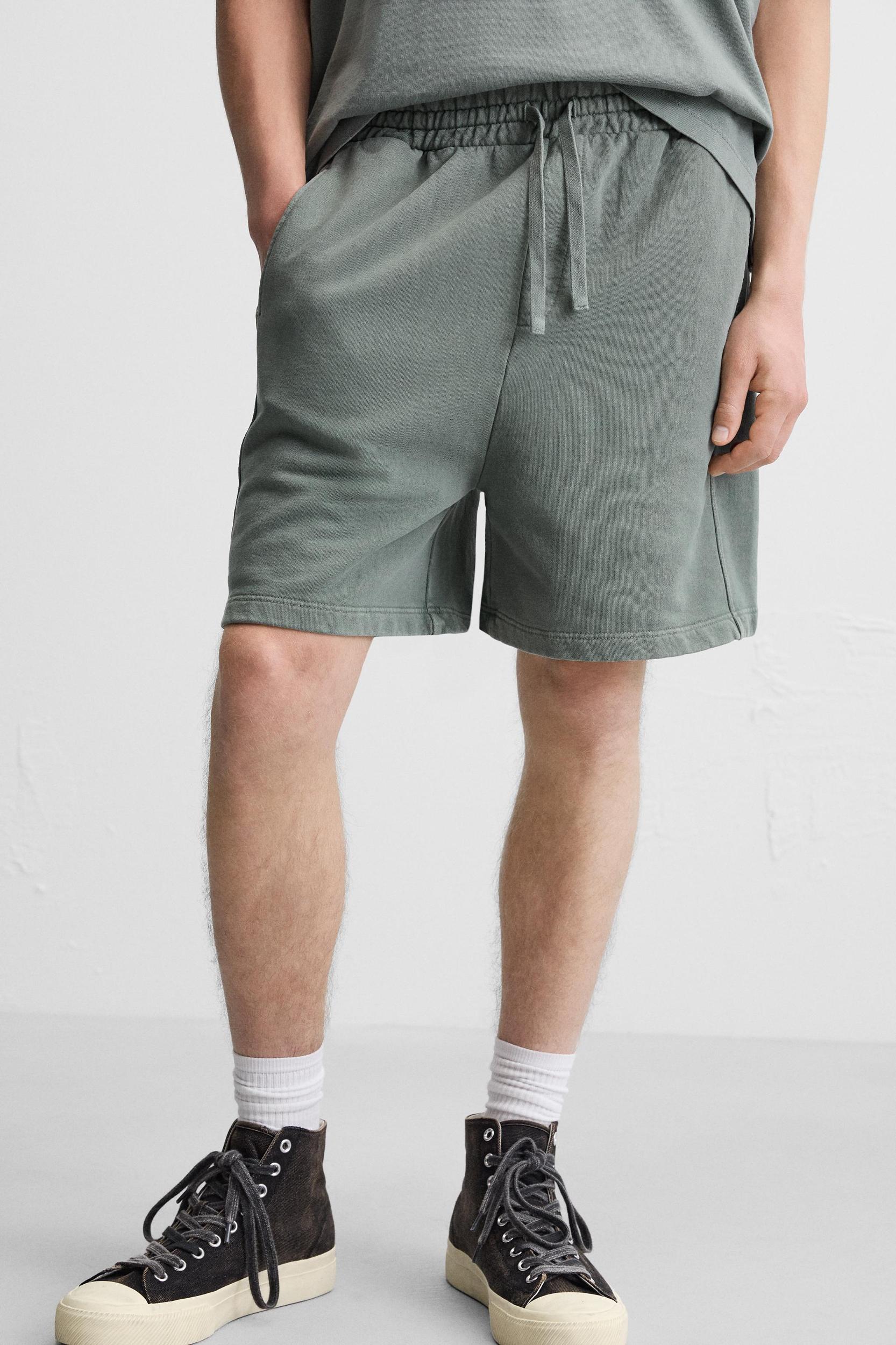 WASHED JOGGER SHORTS Product Image