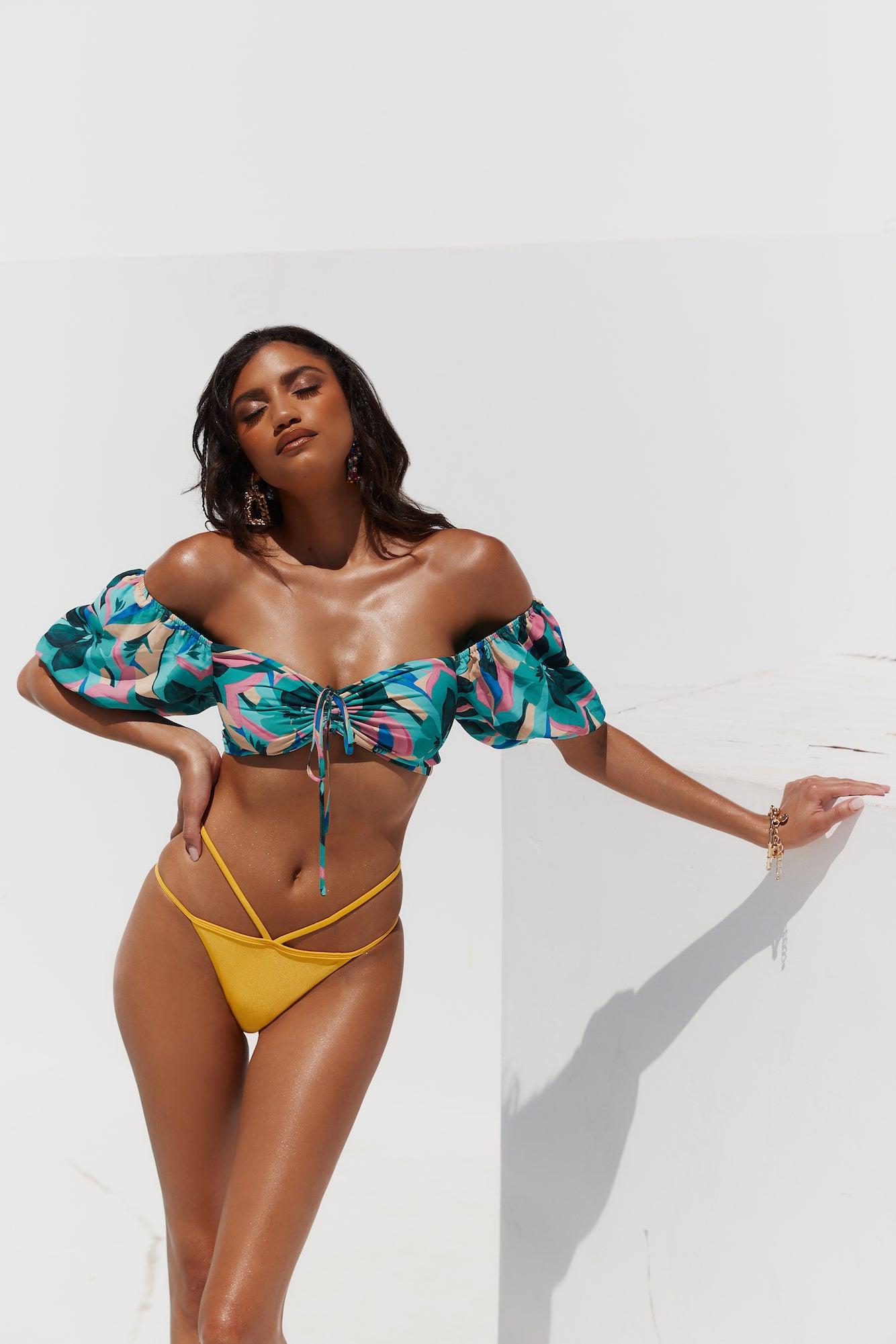 HELLO MOLLY Tropicana Heart Crop Blue Product Image