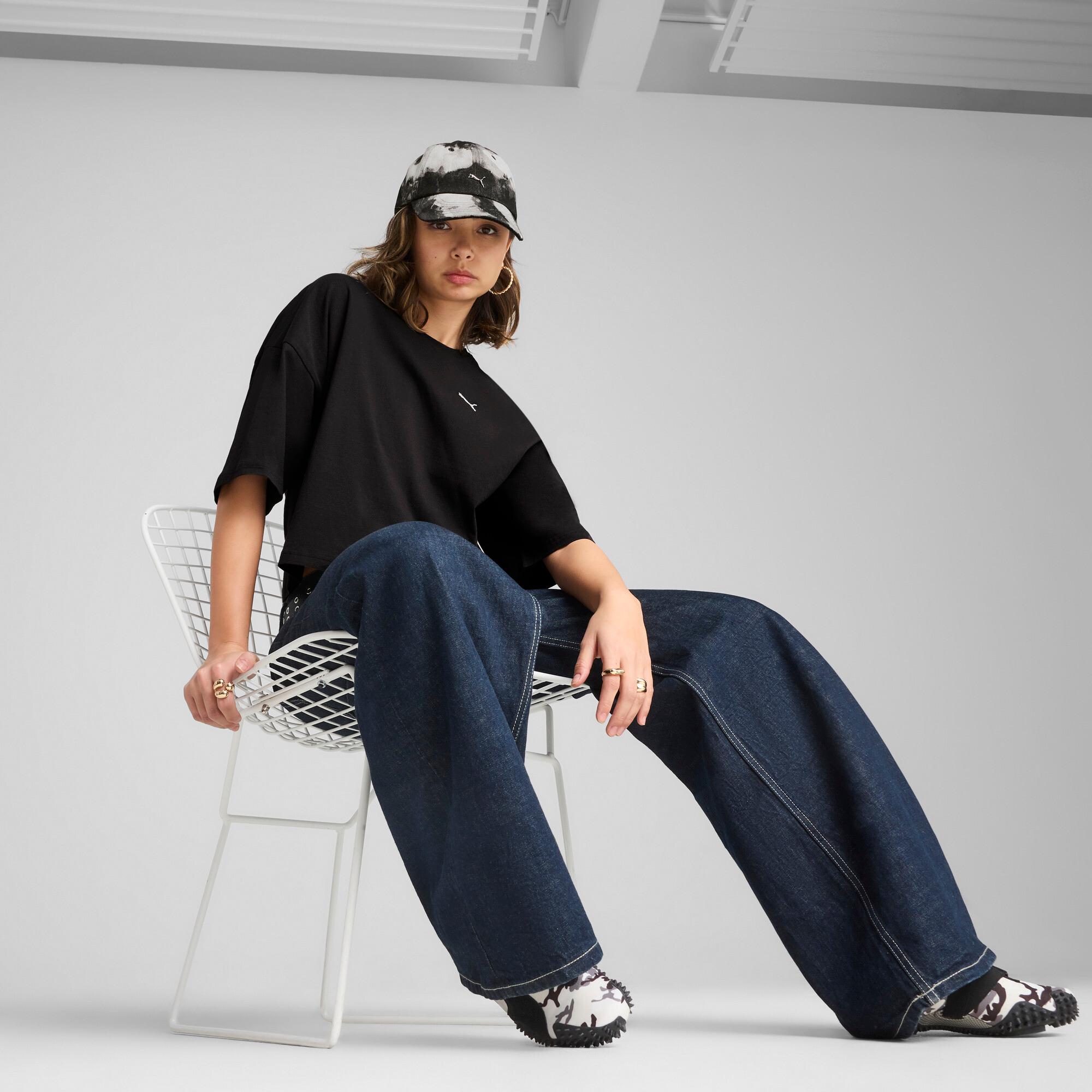 Wardrobe Essentials Women's Oversized Short Tee Product Image