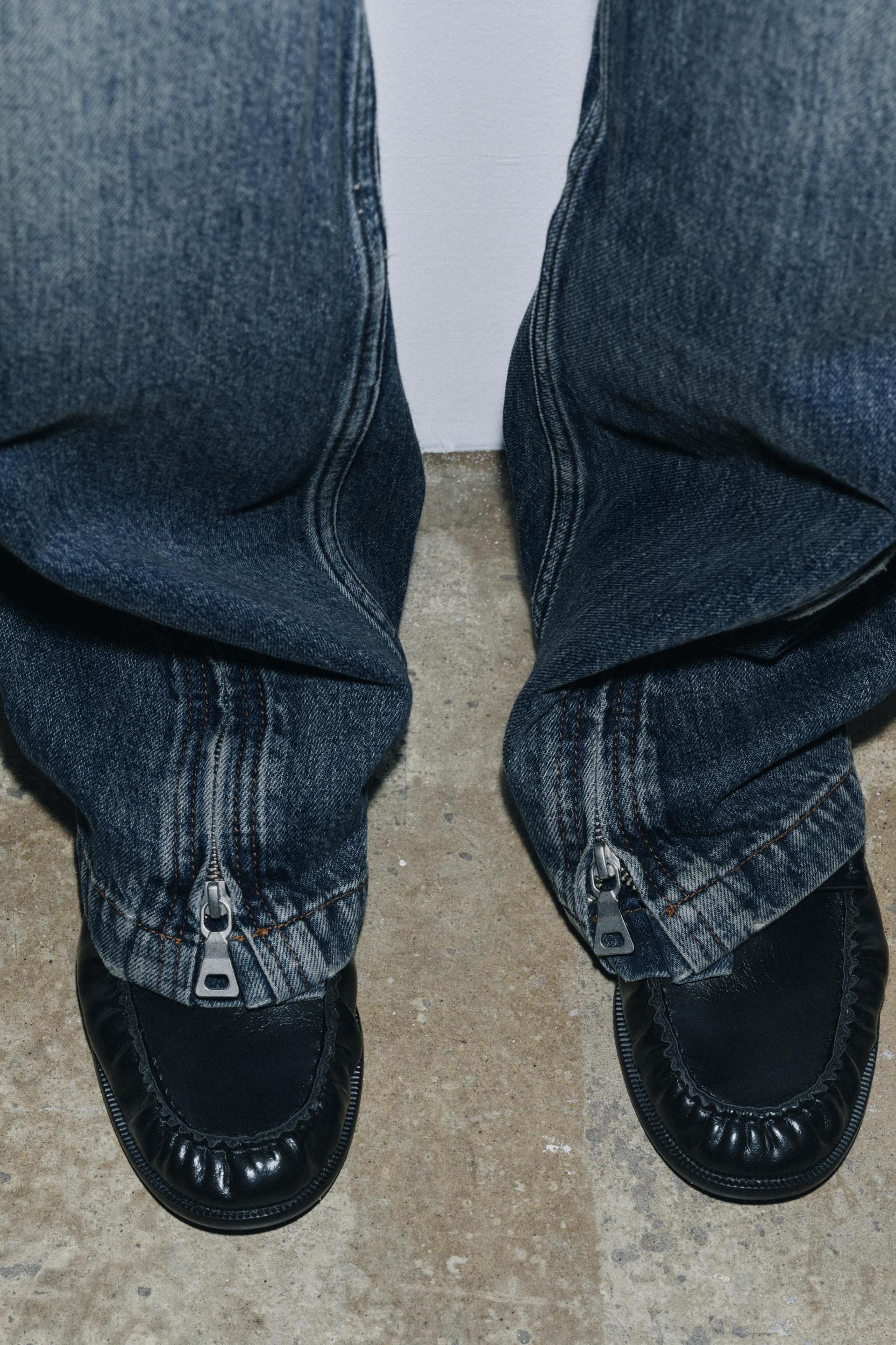 ZW COLLECTION MID-RISE BALLOON JEANS WITH ZIPPERS LIMITED EDITION Product Image