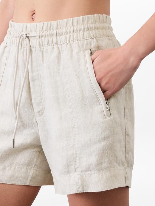 Retreat Linen Mid Rise Short Product Image