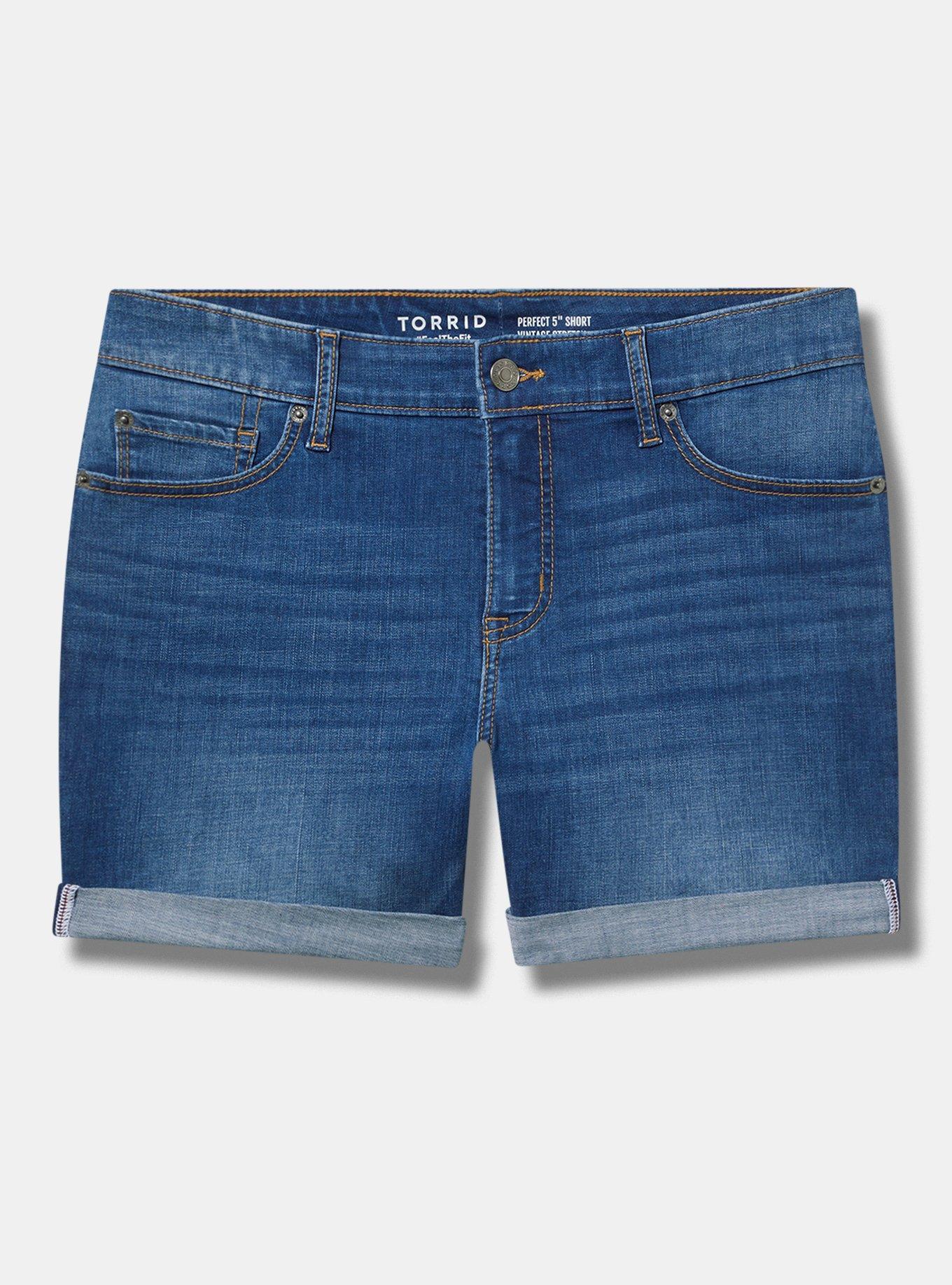 5'' Perfect Mid-Rise Short Product Image