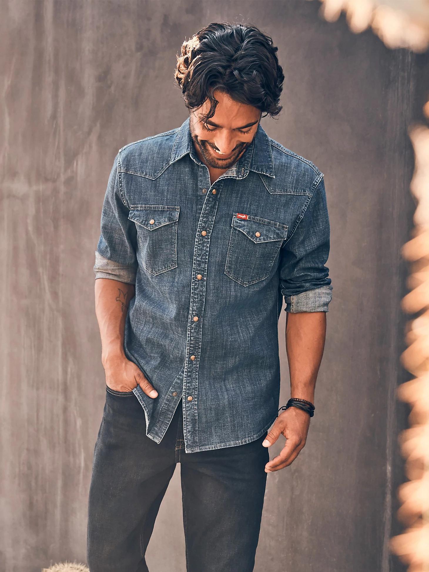 Men's Denim Western Snap Shirt | Men's SHIRTS | Wrangler® Product Image