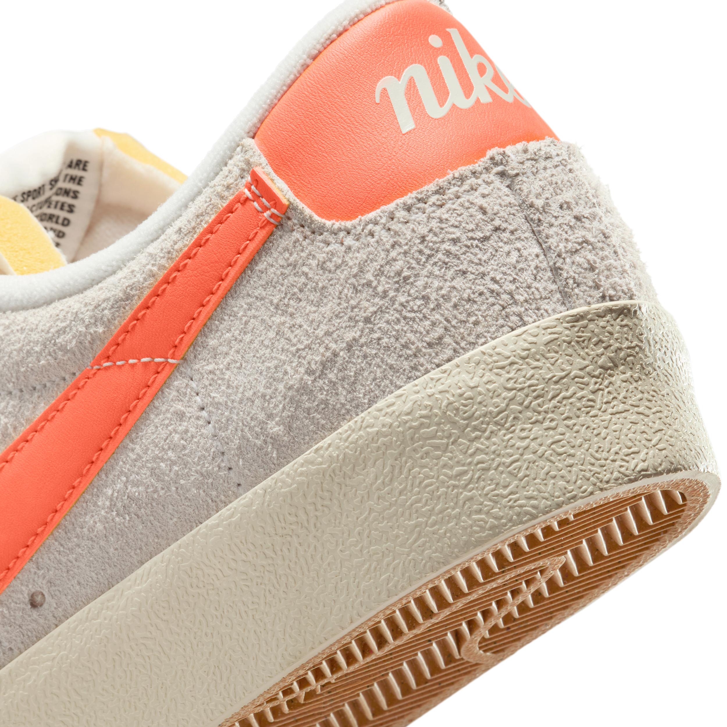 Nike Men's Blazer Low '77 Premium Shoes Product Image
