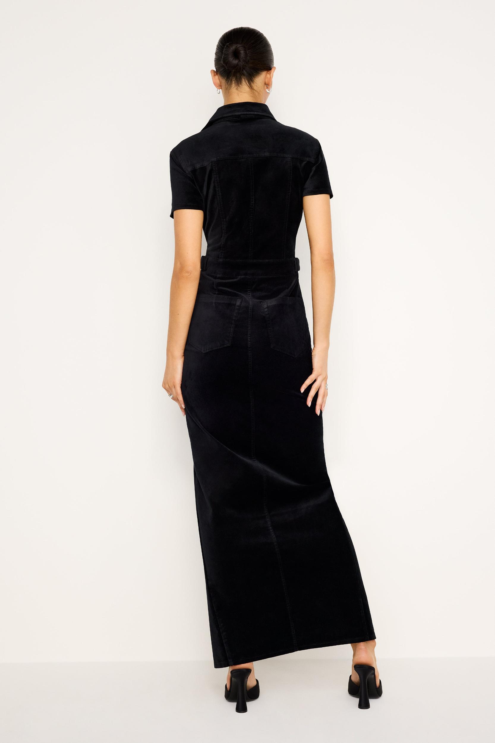 VELVET FIT FOR SUCCESS MAXI | BLACK001 Product Image