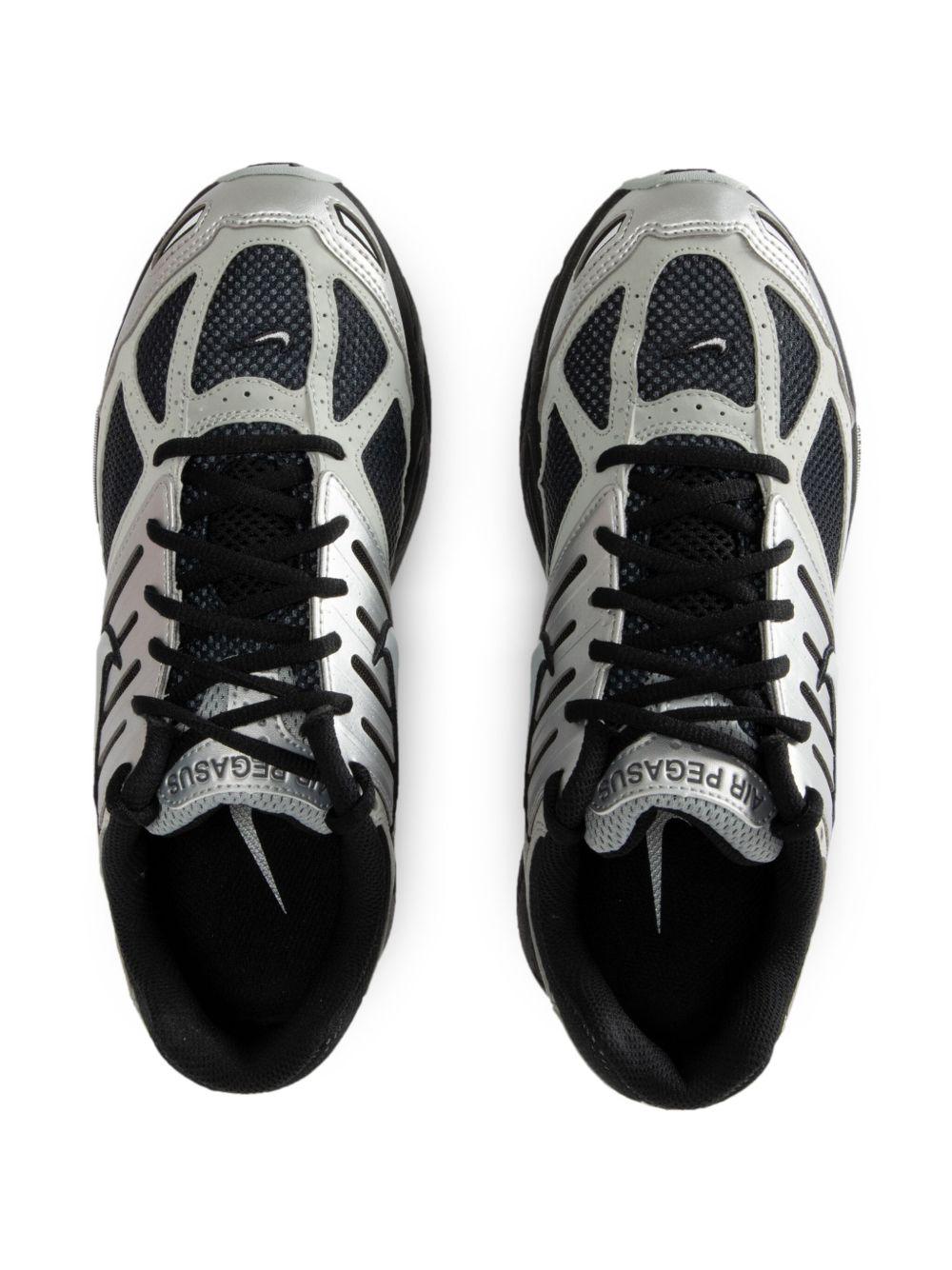 Nike Mens Air Pegasus 2005 Casual Shoes in Pale Ivory/Coconut Milk/Black Product Image