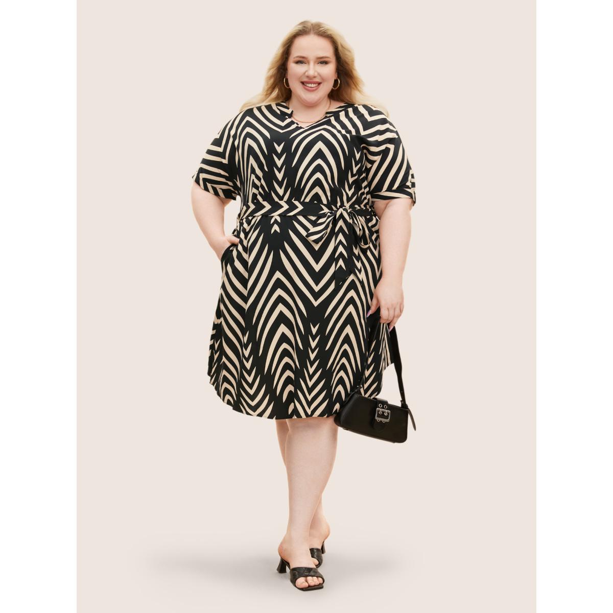 Plus Size Geometric Belted Dolman Sleeve Curved Hem Dress Navy Women Office Flat collar with V-notch Short sleeve Curvy BloomChic 30/6X Product Image