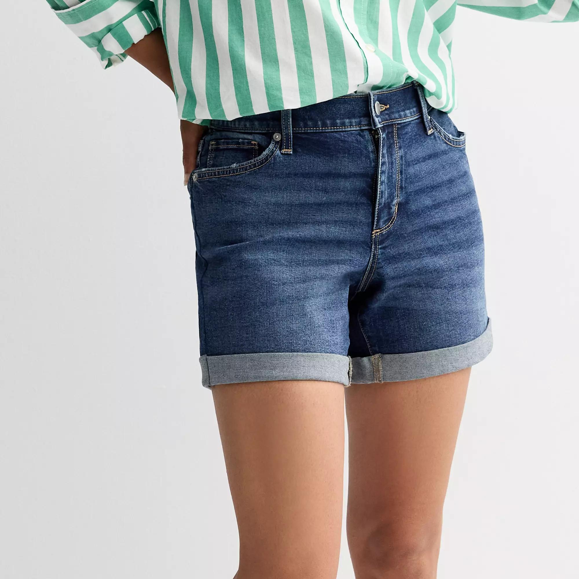 Women's Sonoma Goods For Life® Curvy Mid-Rise Roll Cuff Jean Shorts, Size: 0, Medium Blue Wash Product Image