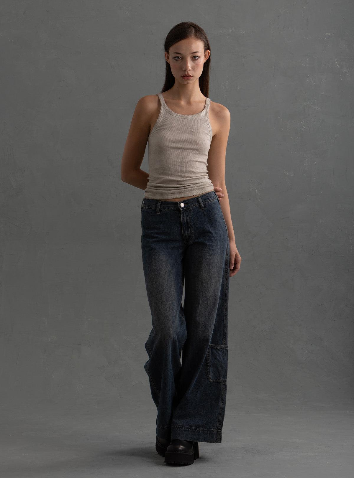 Serif Pants Female Product Image