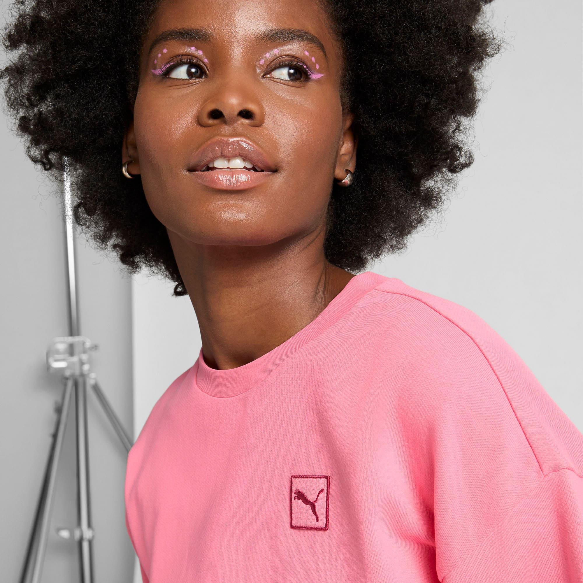 Essentials Elevated Women's Comfort Crew Sweatshirt Product Image