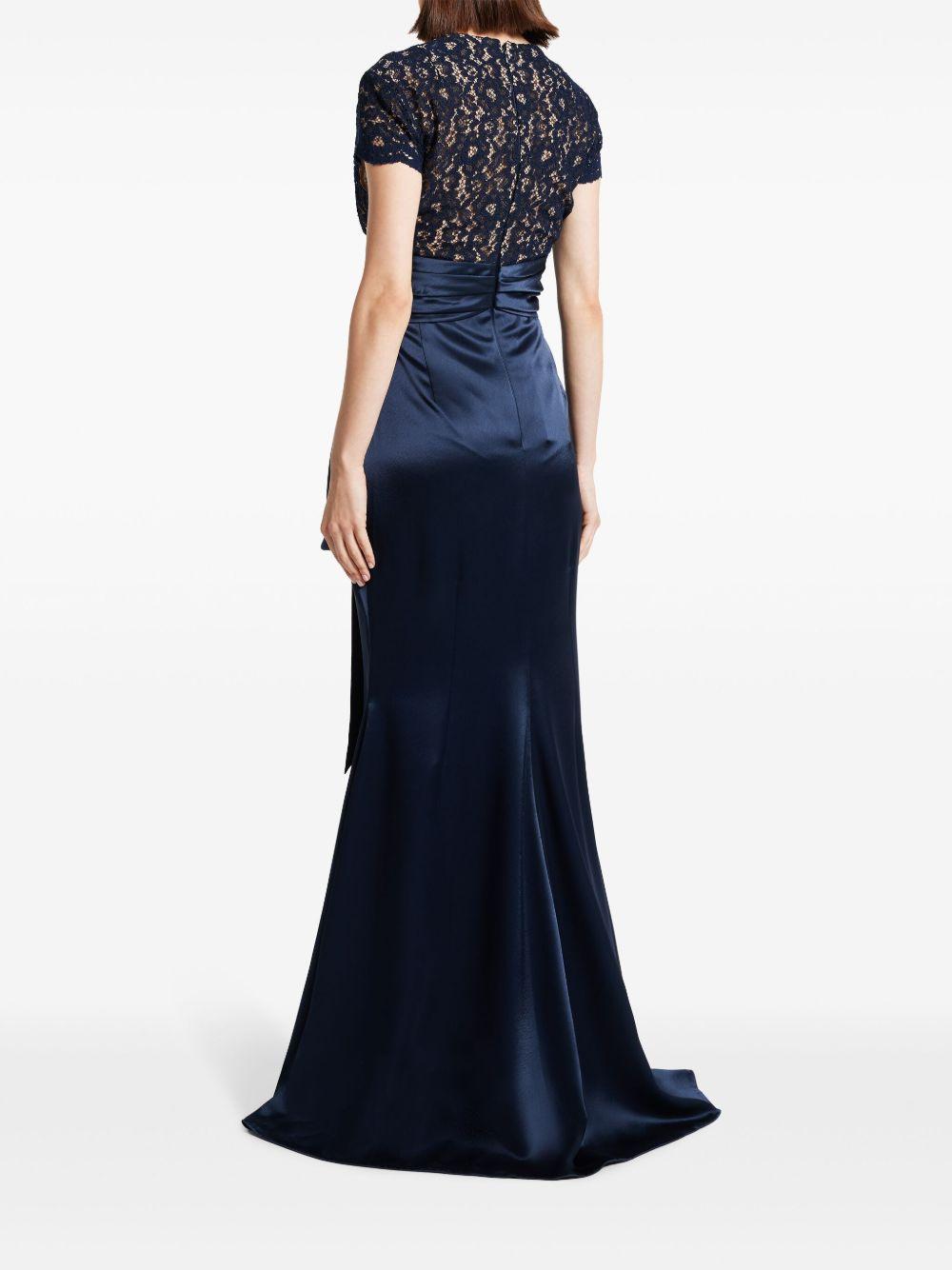V-neck gown Product Image