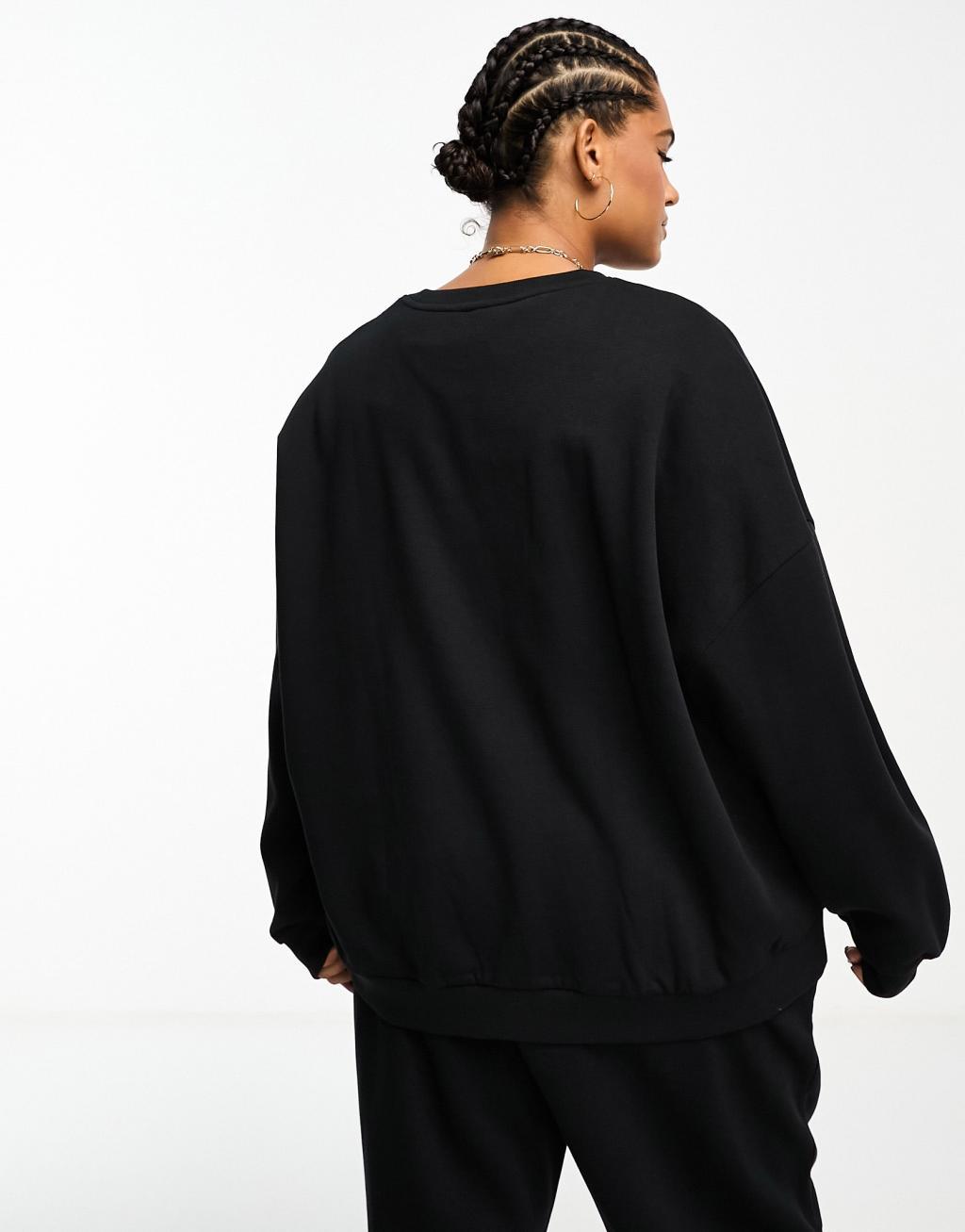 ASOS DESIGN Curve ultimate oversized sweatshirt in black Product Image