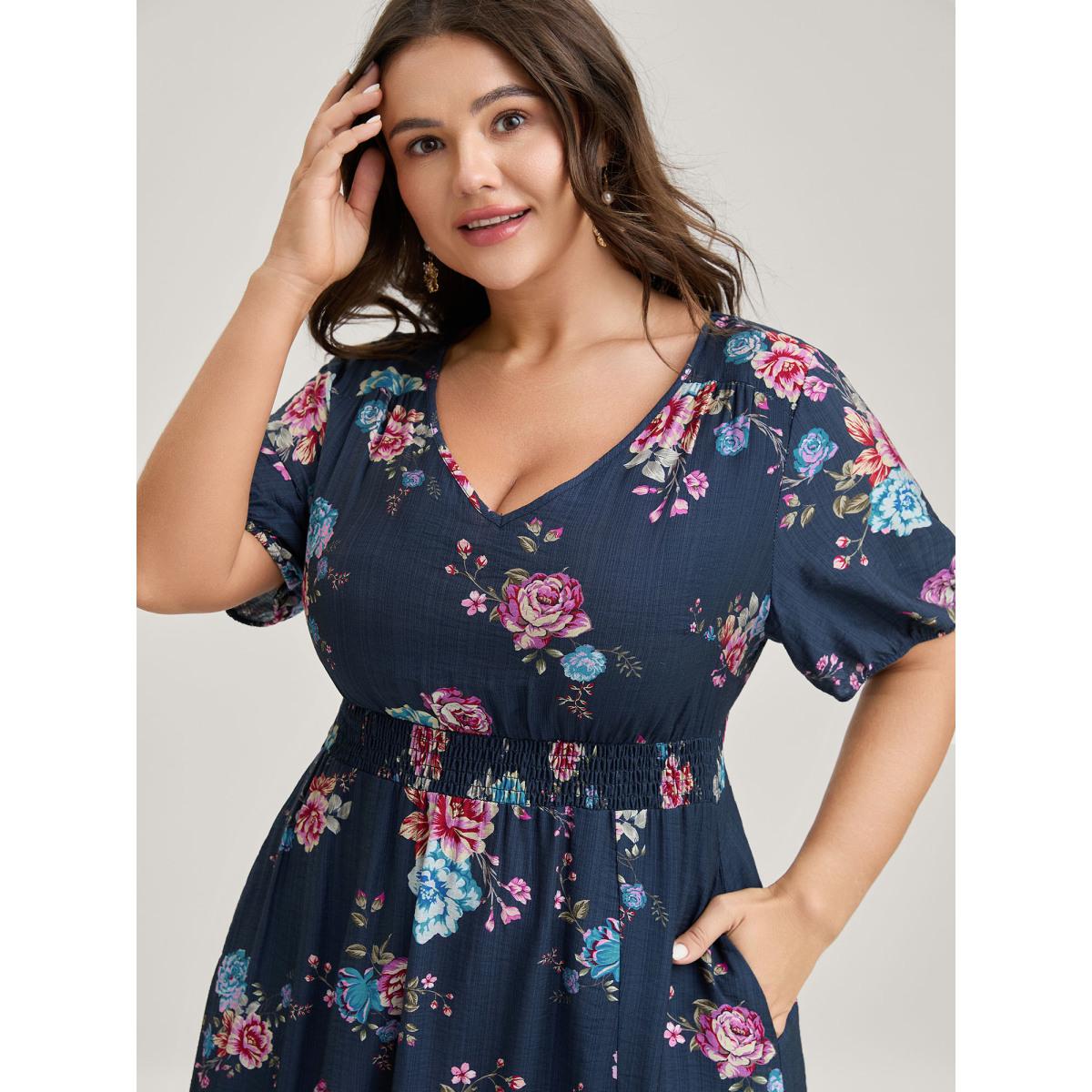 Plus Size Floral Print Shirred Waist Slit Midi Dress DarkBlue Women Slit V-neck Short sleeve Curvy BloomChic 30/6X Product Image