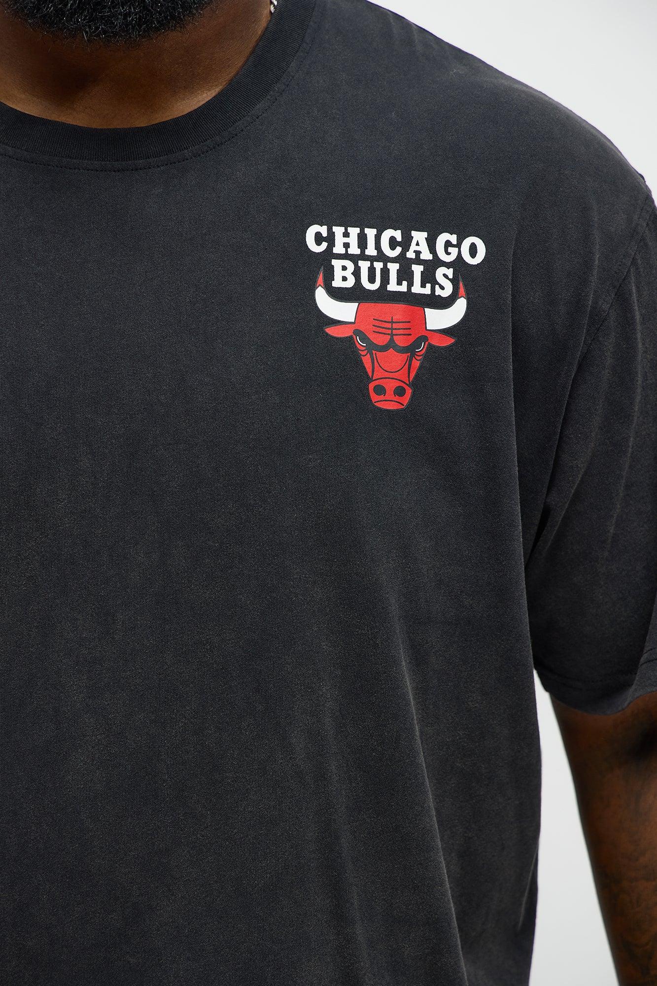 Bulls Freethrow Oversized Short Sleeve Tee - Black Male Product Image